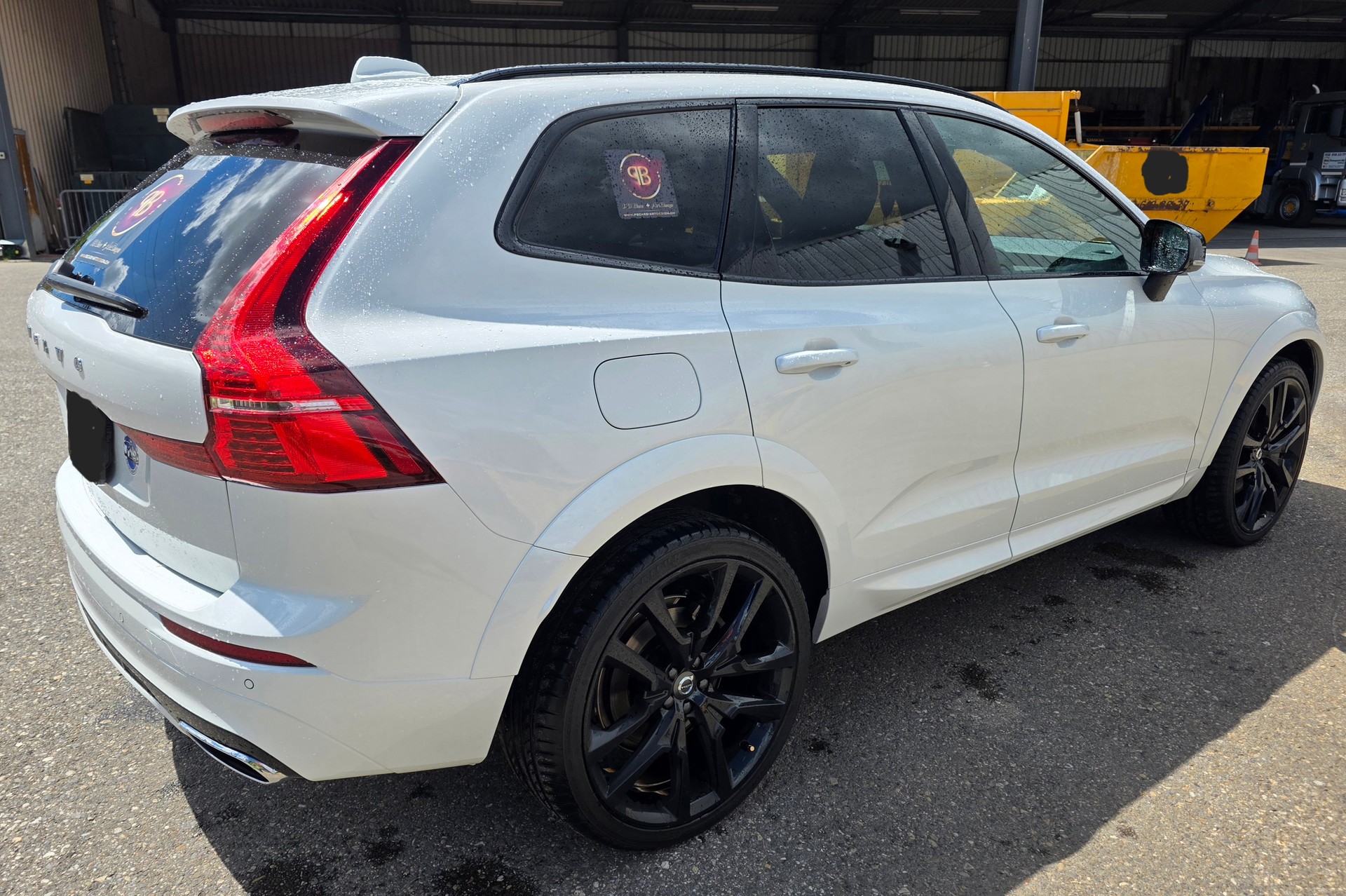 VOLVO 2.0 T6 TE Inscription Expression eAWD-image-2