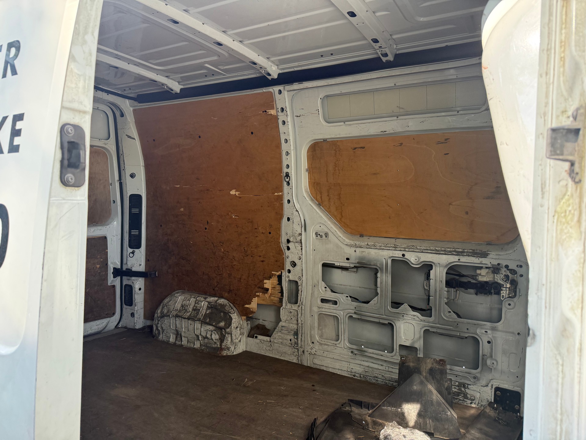 RENAULT Master T35 2.3dCi L2H2-image-8
