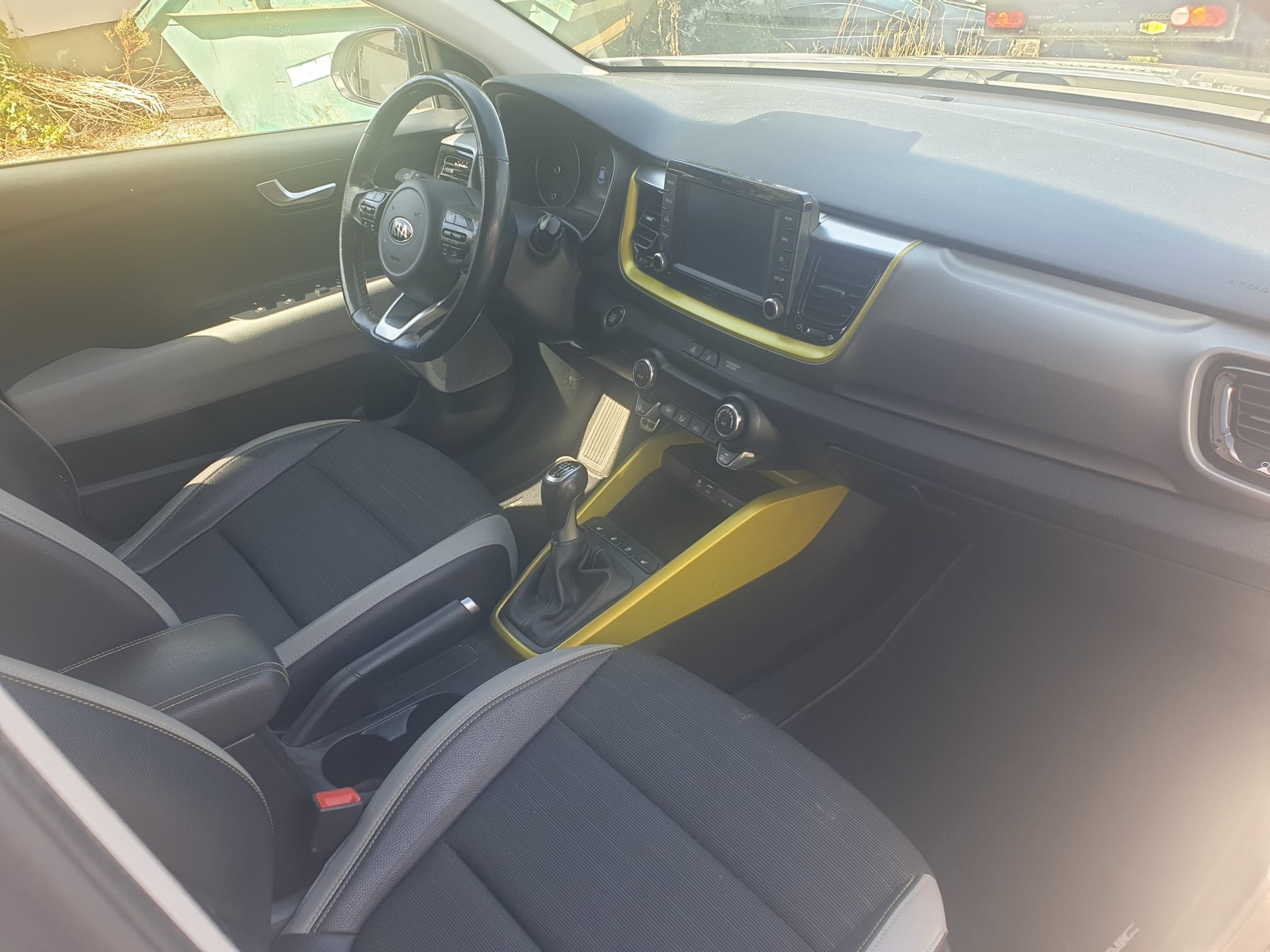 KIA Stonic 1.0 T-GDi-image-1