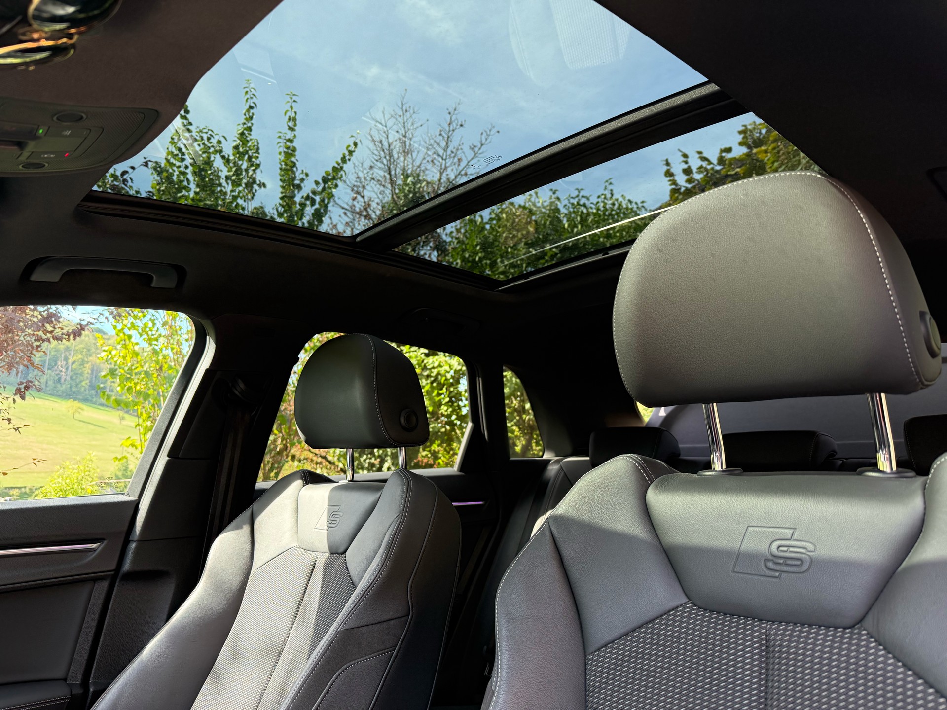 AUDI Q3 S line-image-5