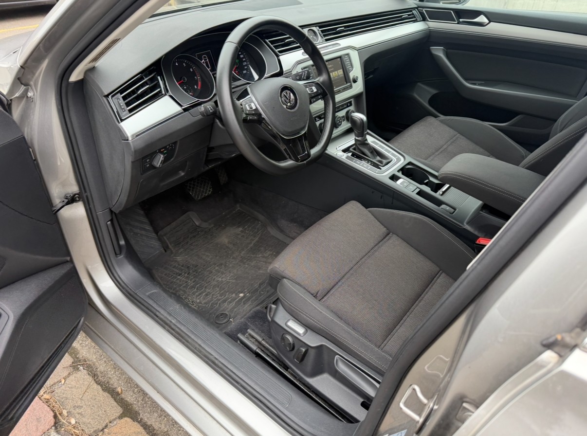 VW Passat Variant 1.8 TSI BMT Comfortline DSG-image-4