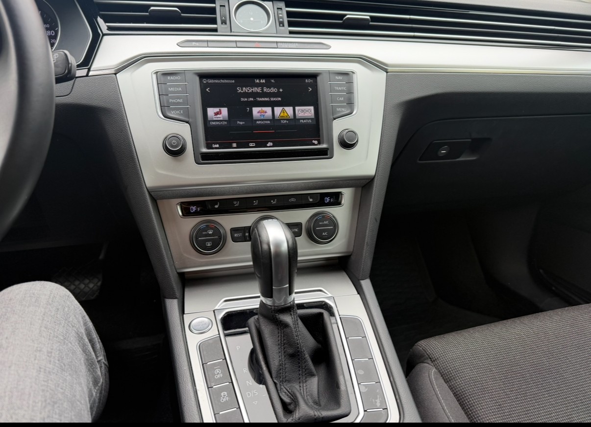 VW Passat Variant 1.8 TSI BMT Comfortline DSG-image-6