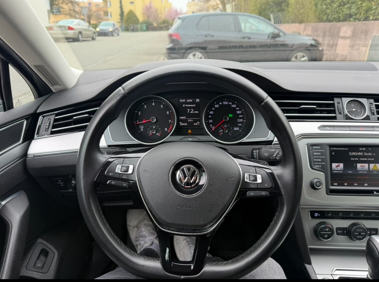 VW Passat Variant 1.8 TSI BMT Comfortline DSG-image-5