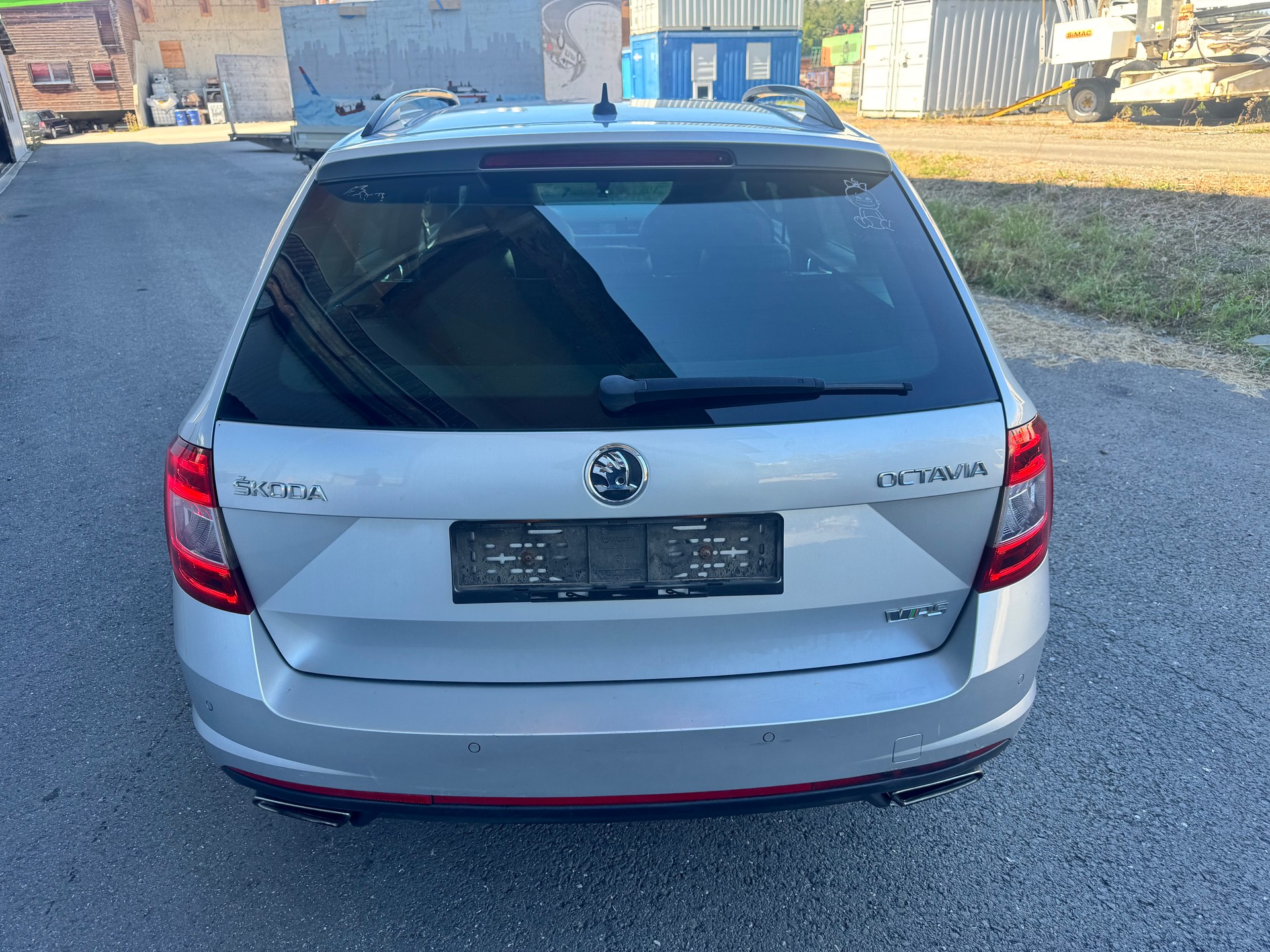 SKODA Octavia Combi 2.0 TSI RS-image-3