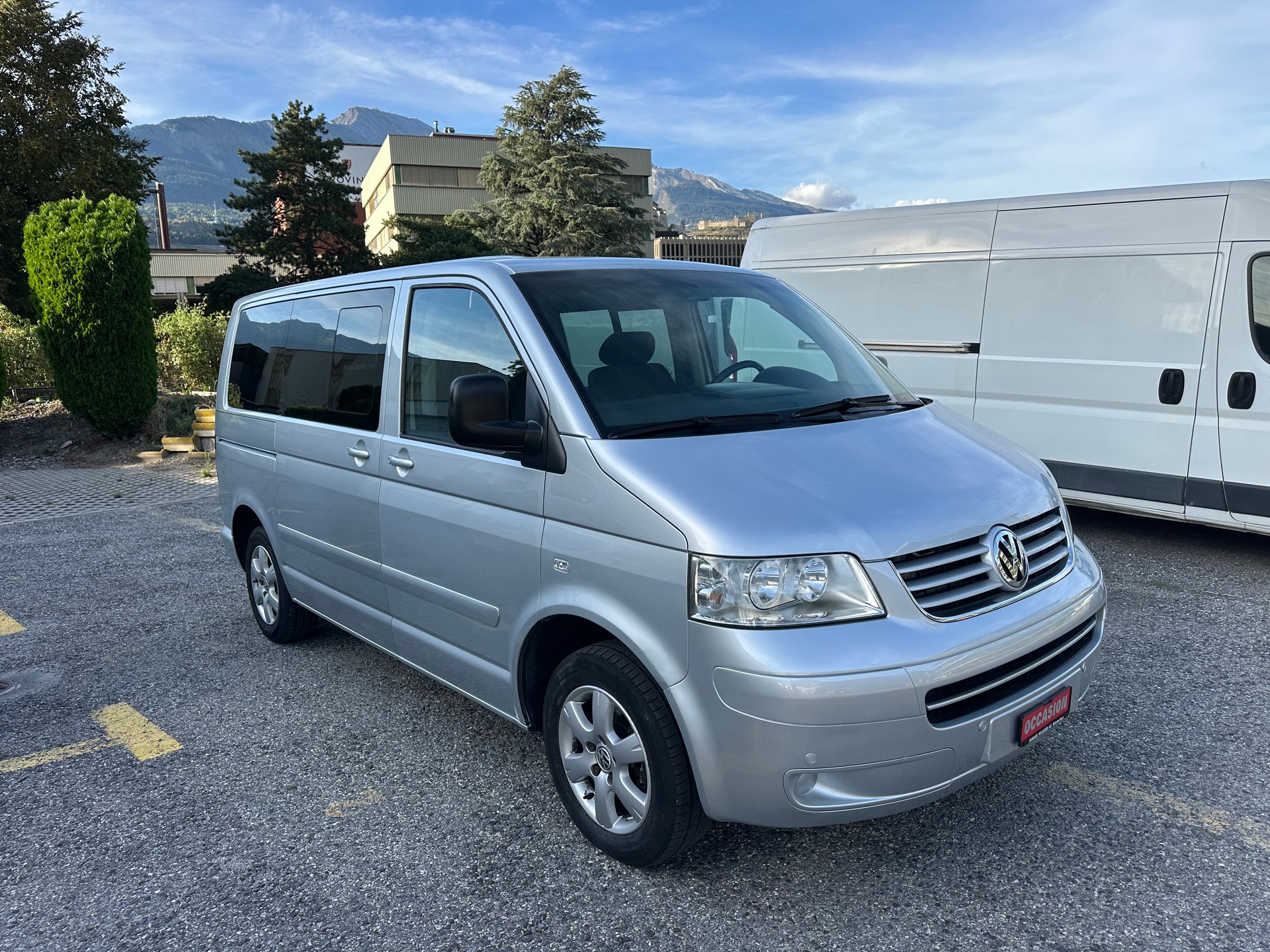 VW T5 Multivan Highline 2.5 TDI-image-2