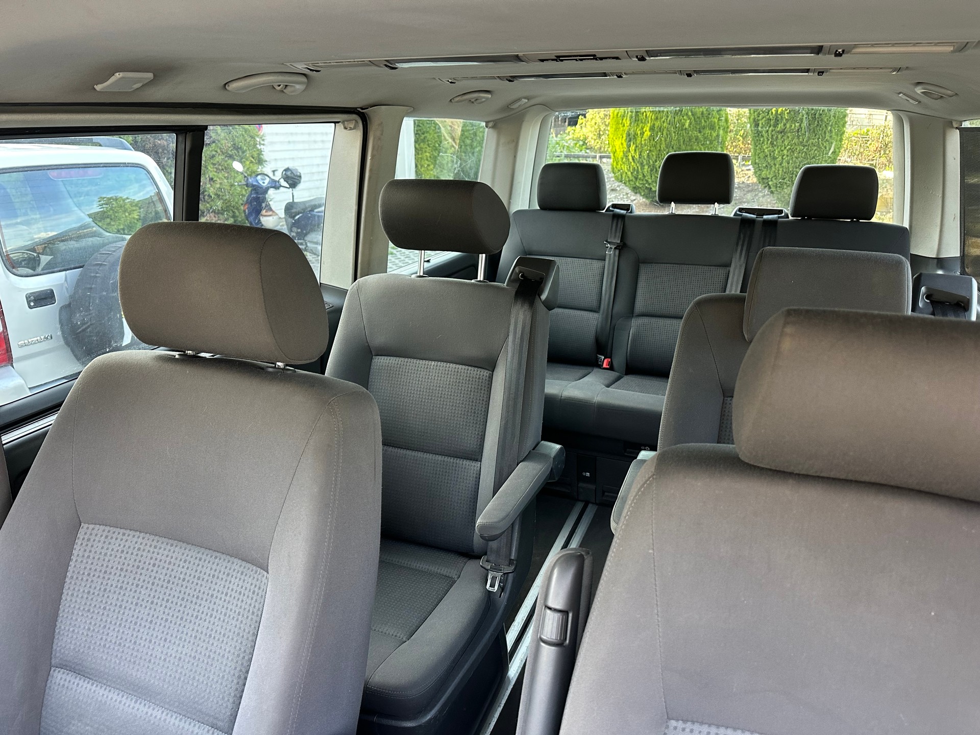 VW T5 Multivan Highline 2.5 TDI-image-8
