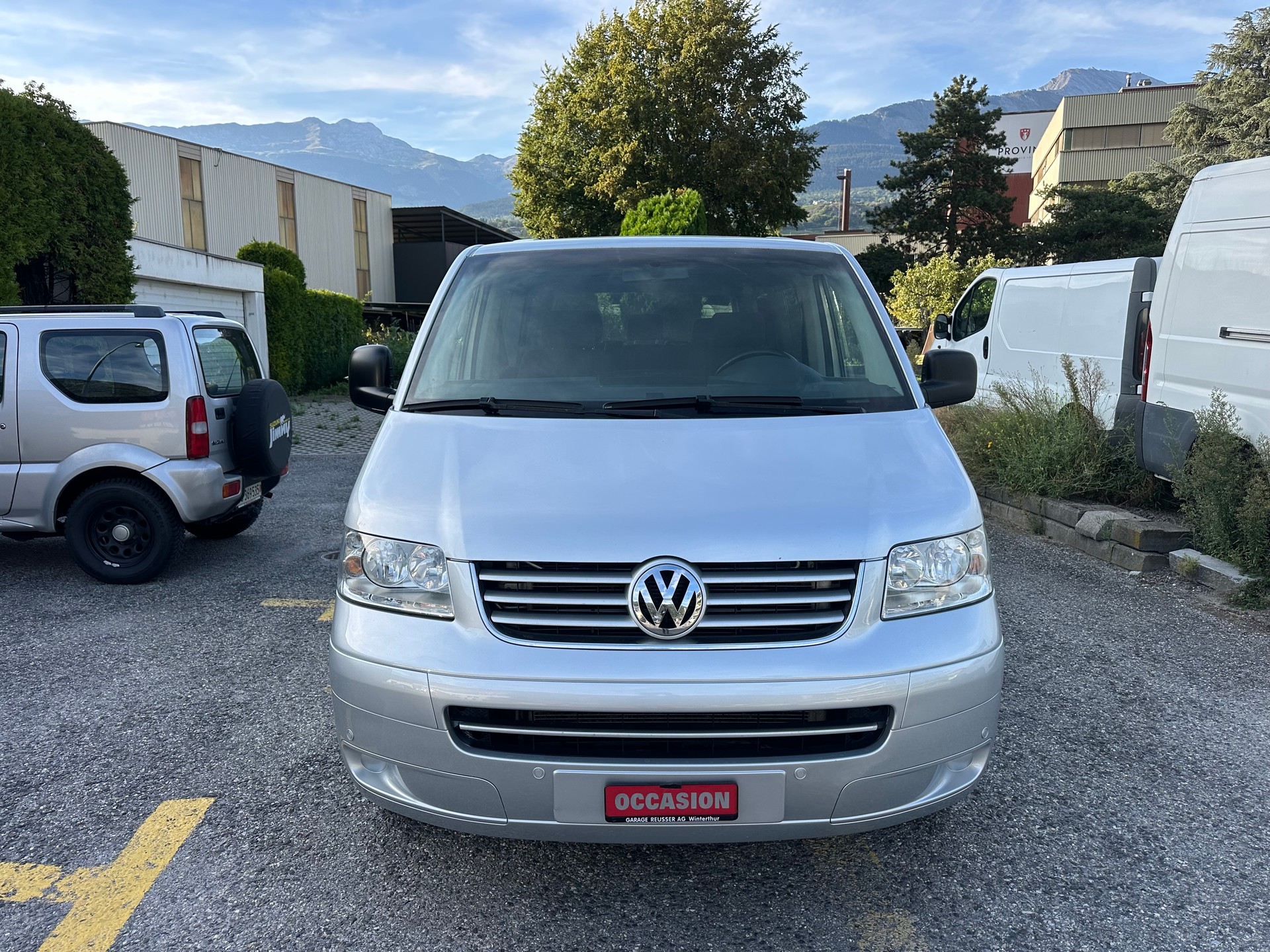 VW T5 Multivan Highline 2.5 TDI-image-1