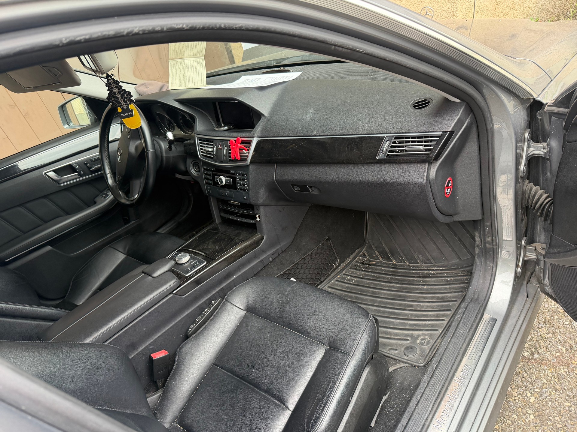 MERCEDES-BENZ E 350 CDI BlueEfficiency Elégance 4Matic 7G-Tronic-image-3