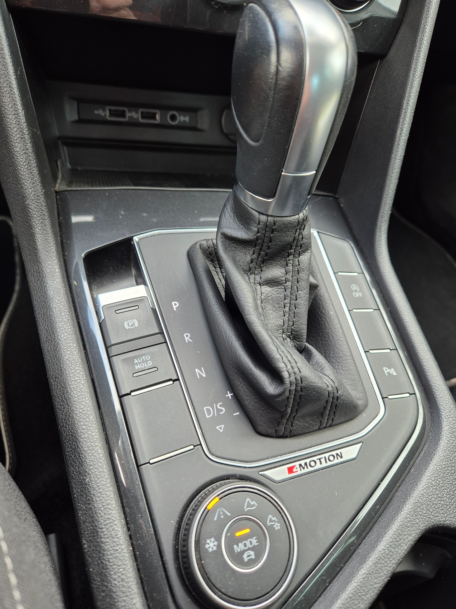 VW Tiguan Allspace 2.0TSI Highline 4Motion DSG-image-8