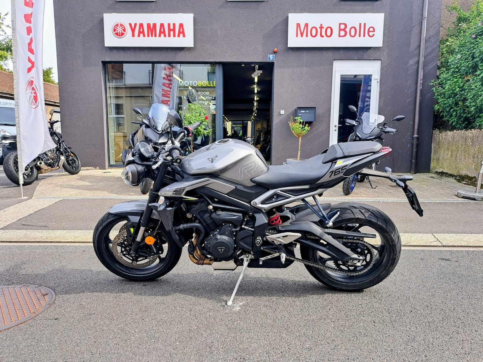 TRIUMPH Street Triple R 765-showroom-element-2