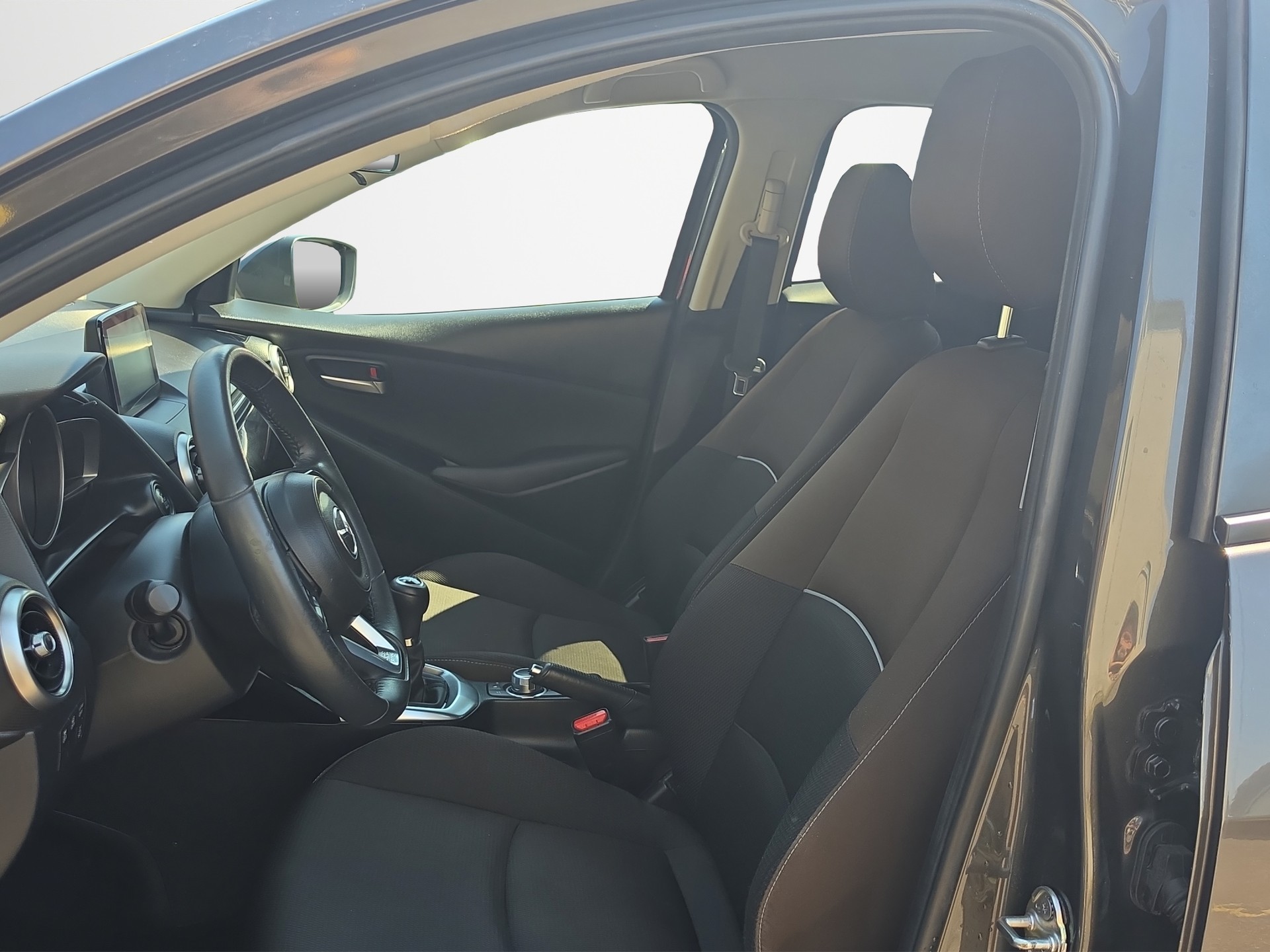 MAZDA 2 SKYACTIV-G 90 Mild Hybrid Ambition Plus-image-9