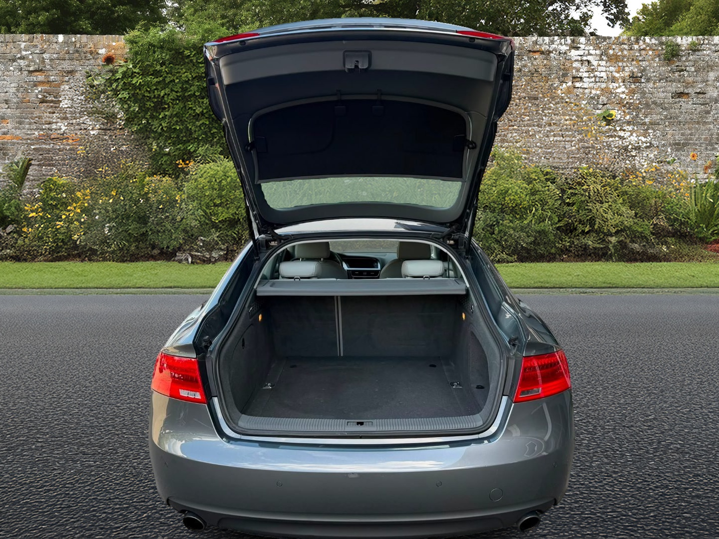 AUDI A5 Sportback 2.0 TFSI Attraction multitronic-image-15
