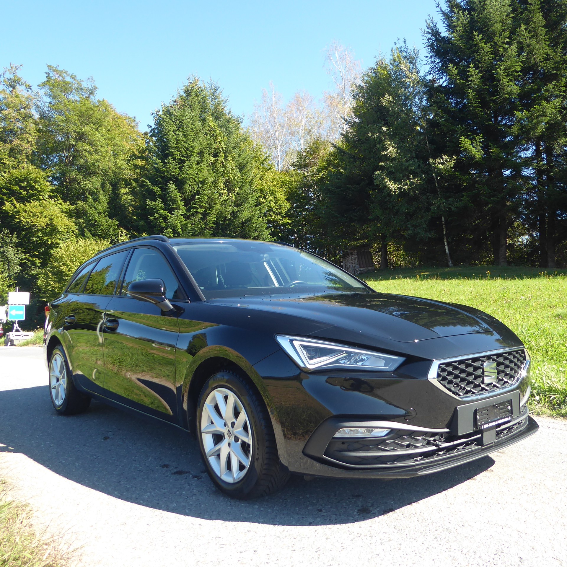 SEAT Leon ST 2.0 TDI EVO DSG 4Drive Style-image-1