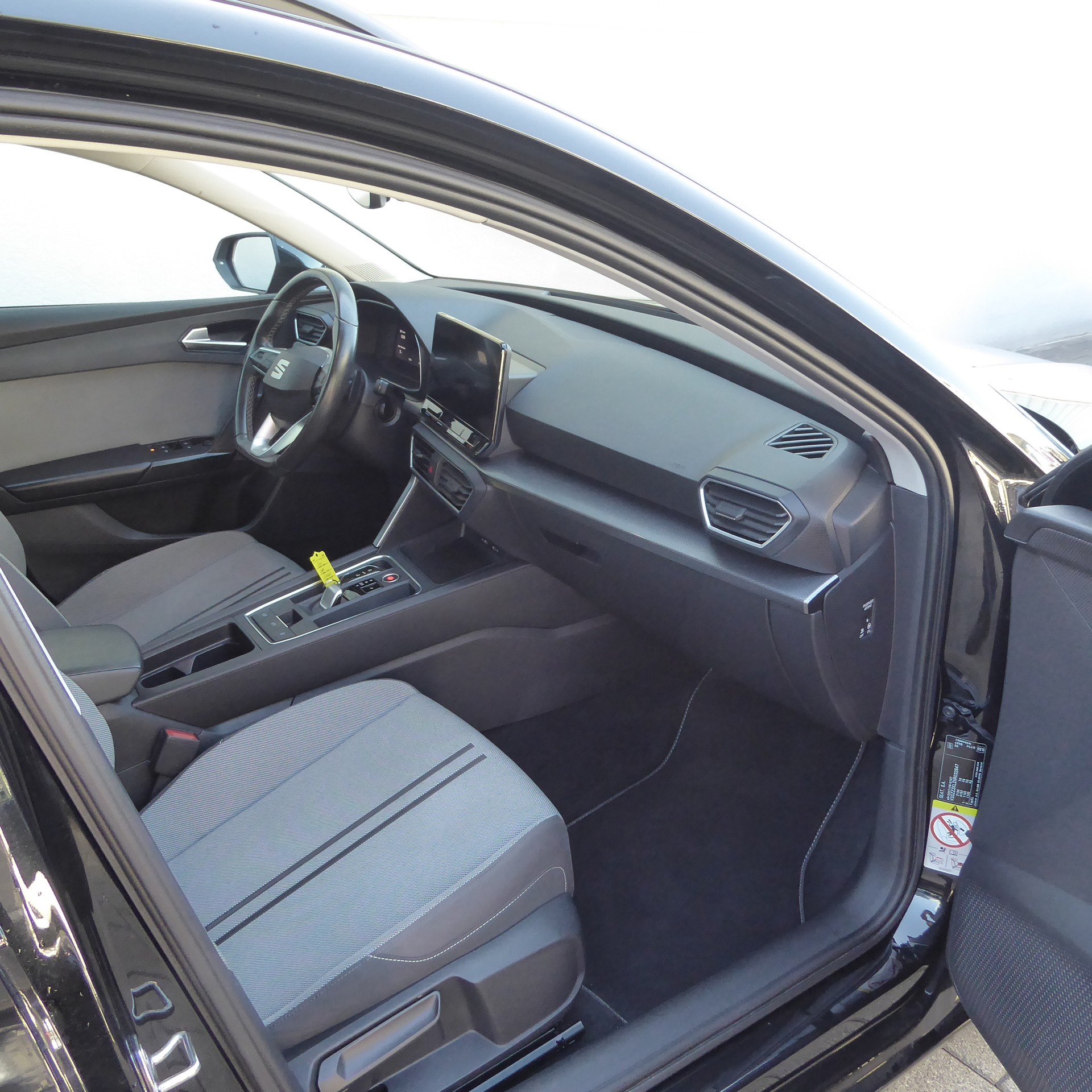 SEAT Leon ST 2.0 TDI EVO DSG 4Drive Style-image-8