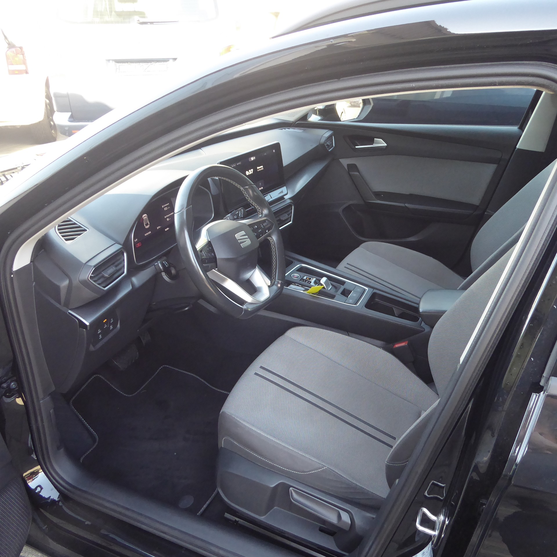 SEAT Leon ST 2.0 TDI EVO DSG 4Drive Style-image-4