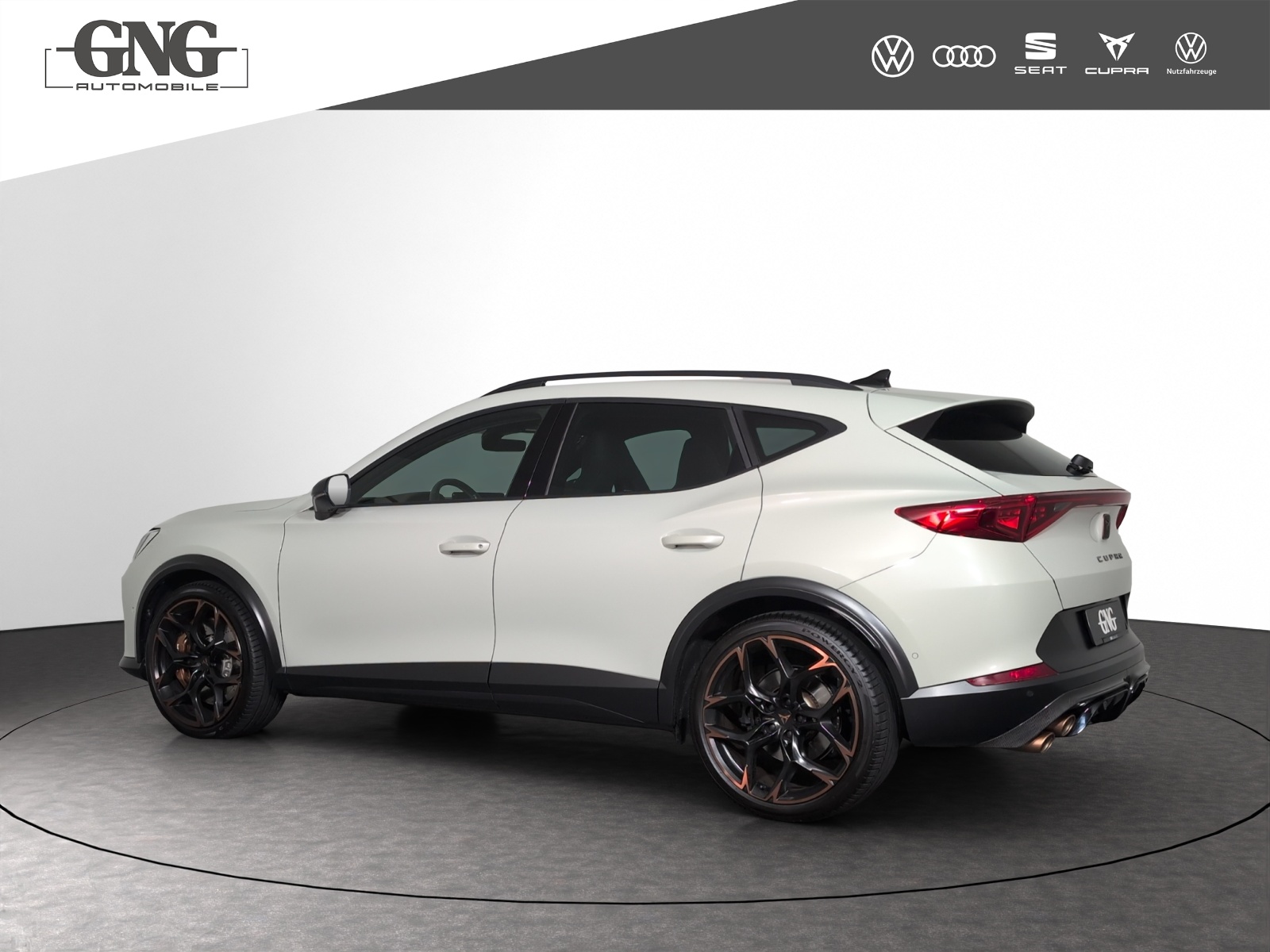 CUPRA Formentor 2.5TSI VZ5 Taiga Grey 4Drive DSG-image-1