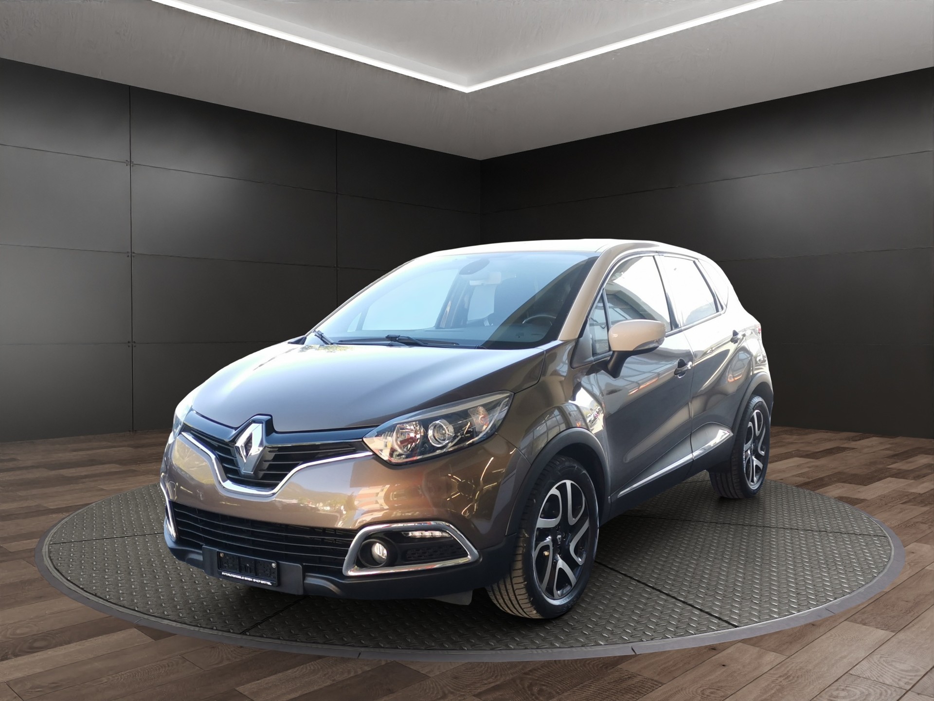 RENAULT Captur 1.2 T 16V Privilège EDC-image-1
