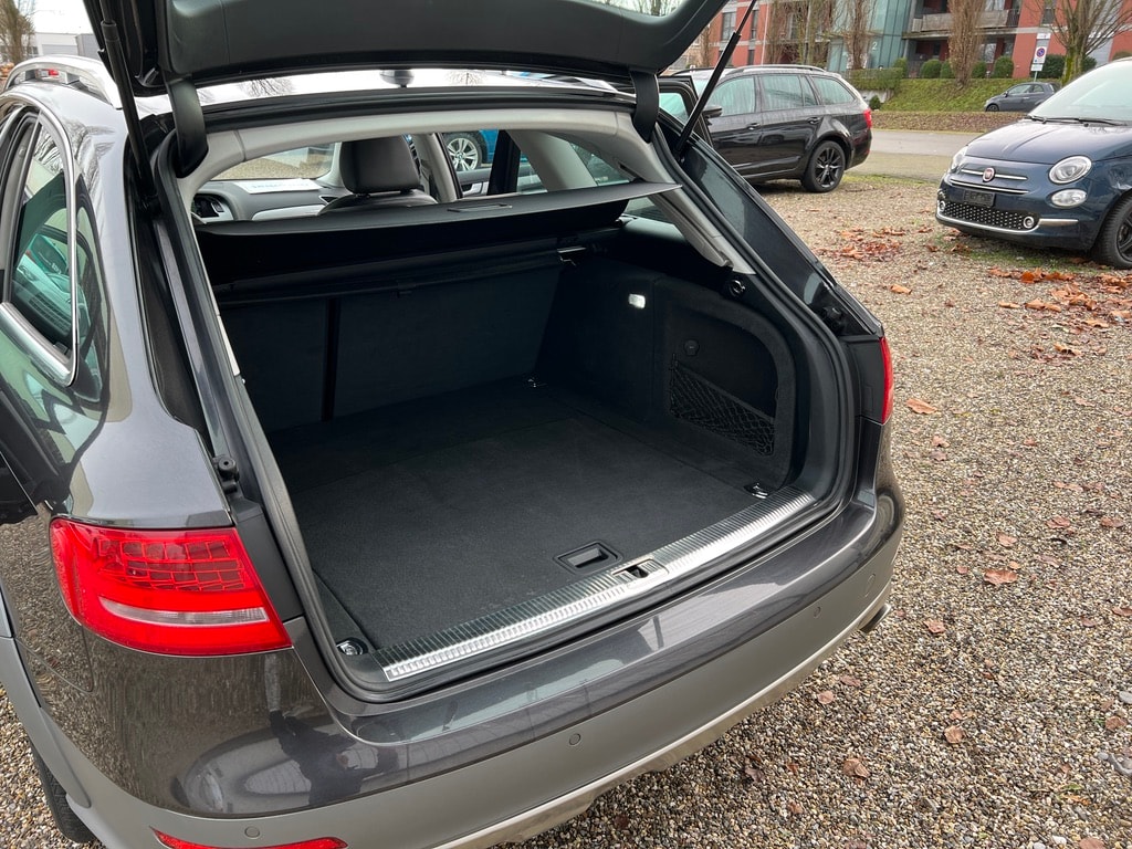 AUDI A4 ALLROAD-image-4
