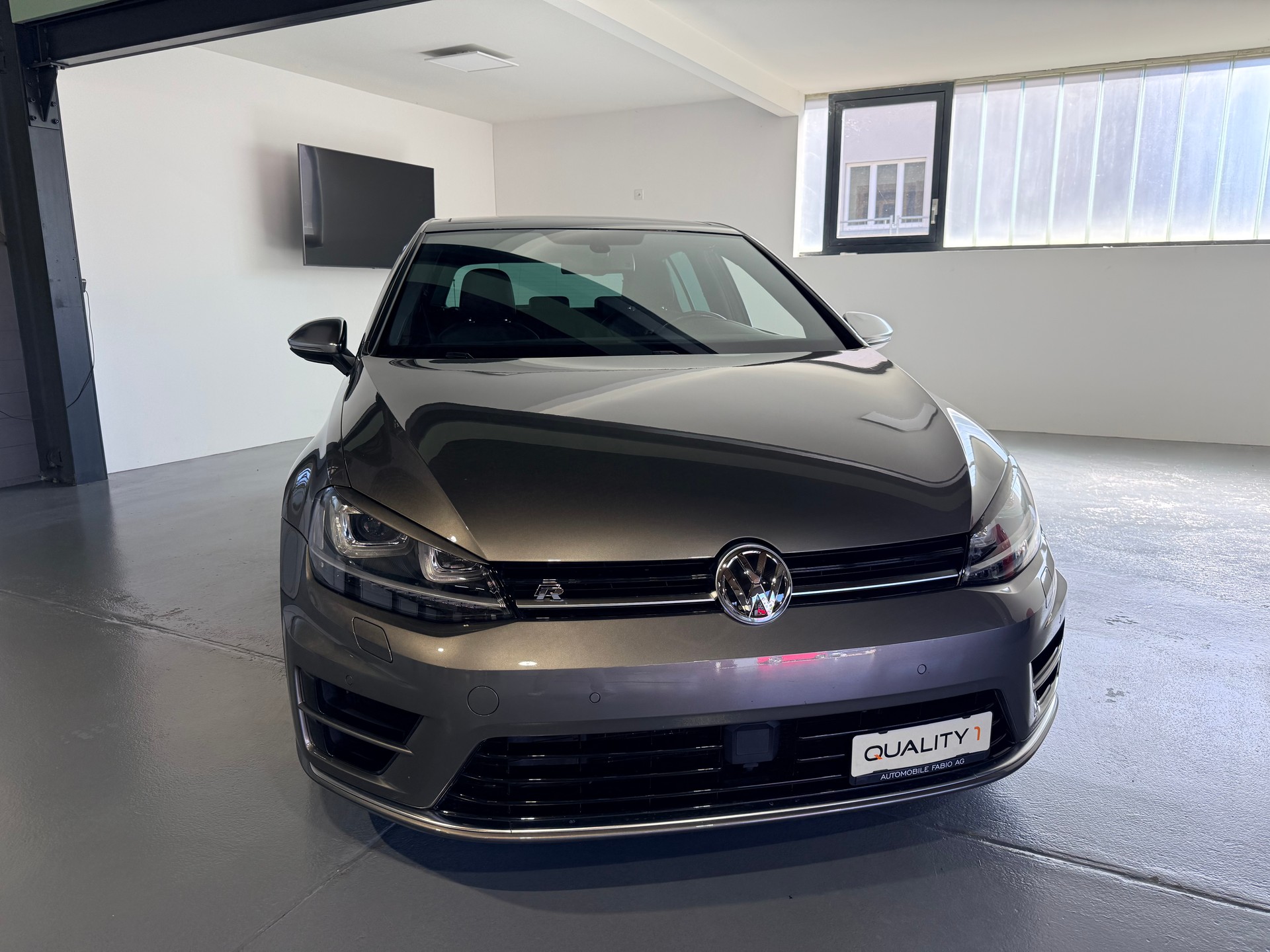 VW Golf 2.0 TSI R 4Motion DSG-image-0