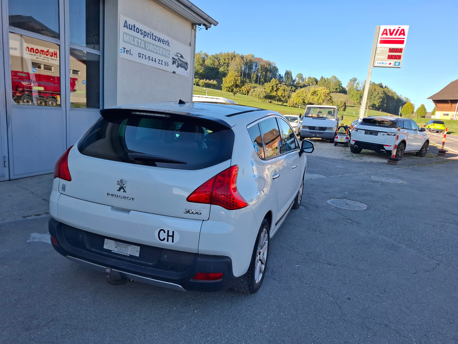 PEUGEOT Hybrid4 160 HDI EGS6-image-0