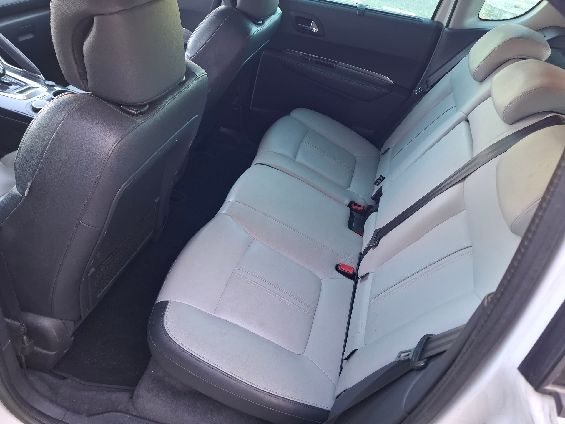 PEUGEOT Hybrid4 160 HDI EGS6-image-7