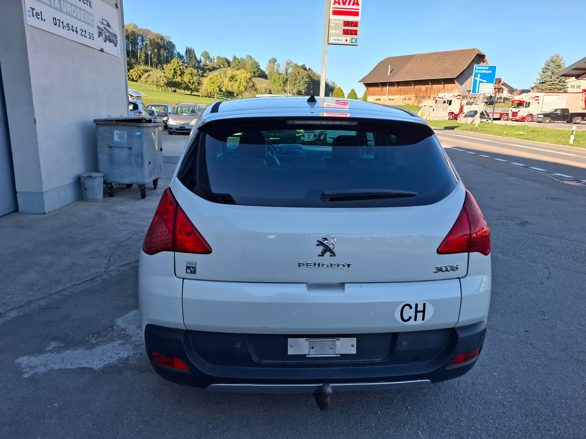 PEUGEOT Hybrid4 160 HDI EGS6-image-5