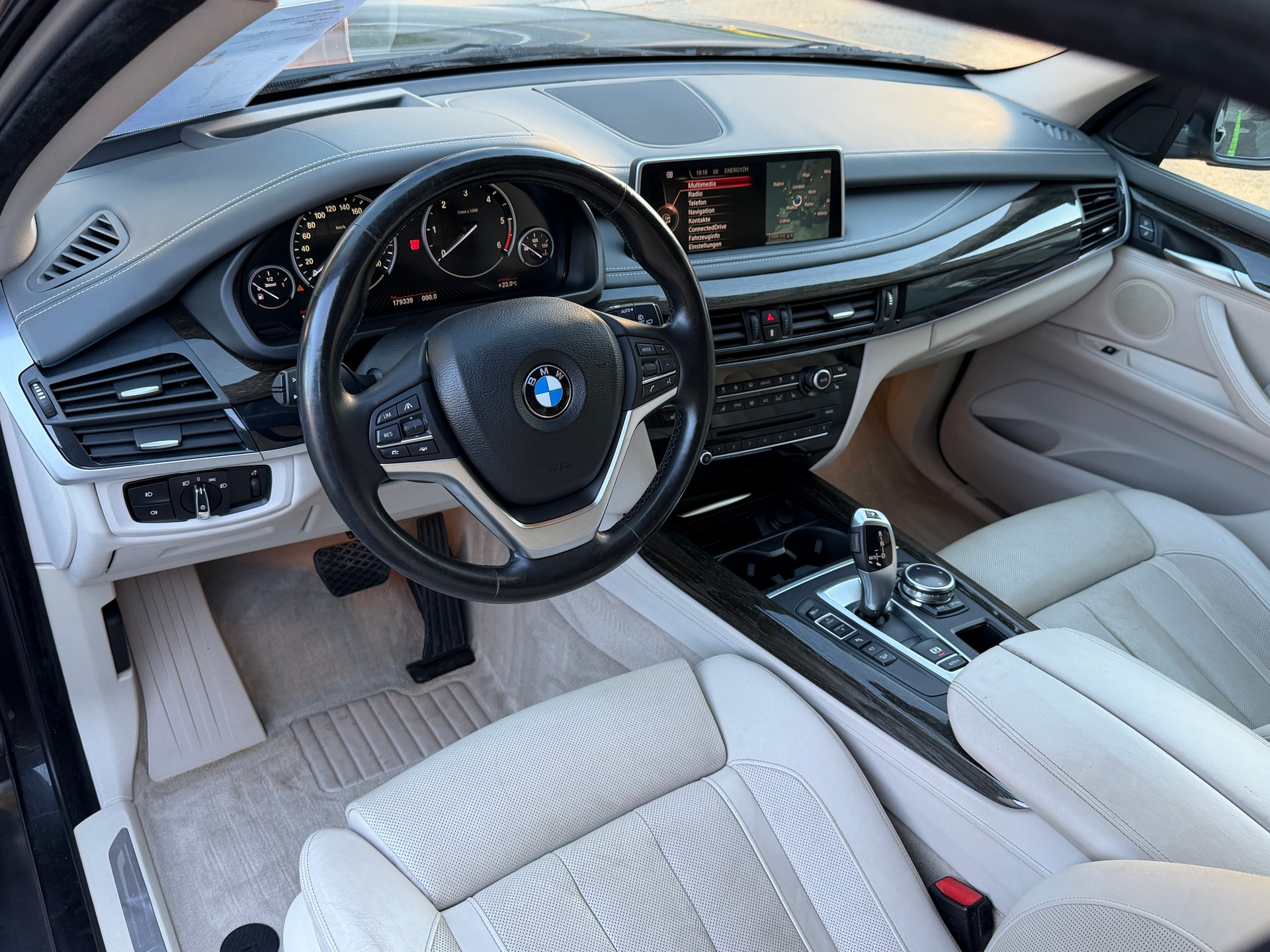 BMW X5 xDrive 30d Steptronic-image-6