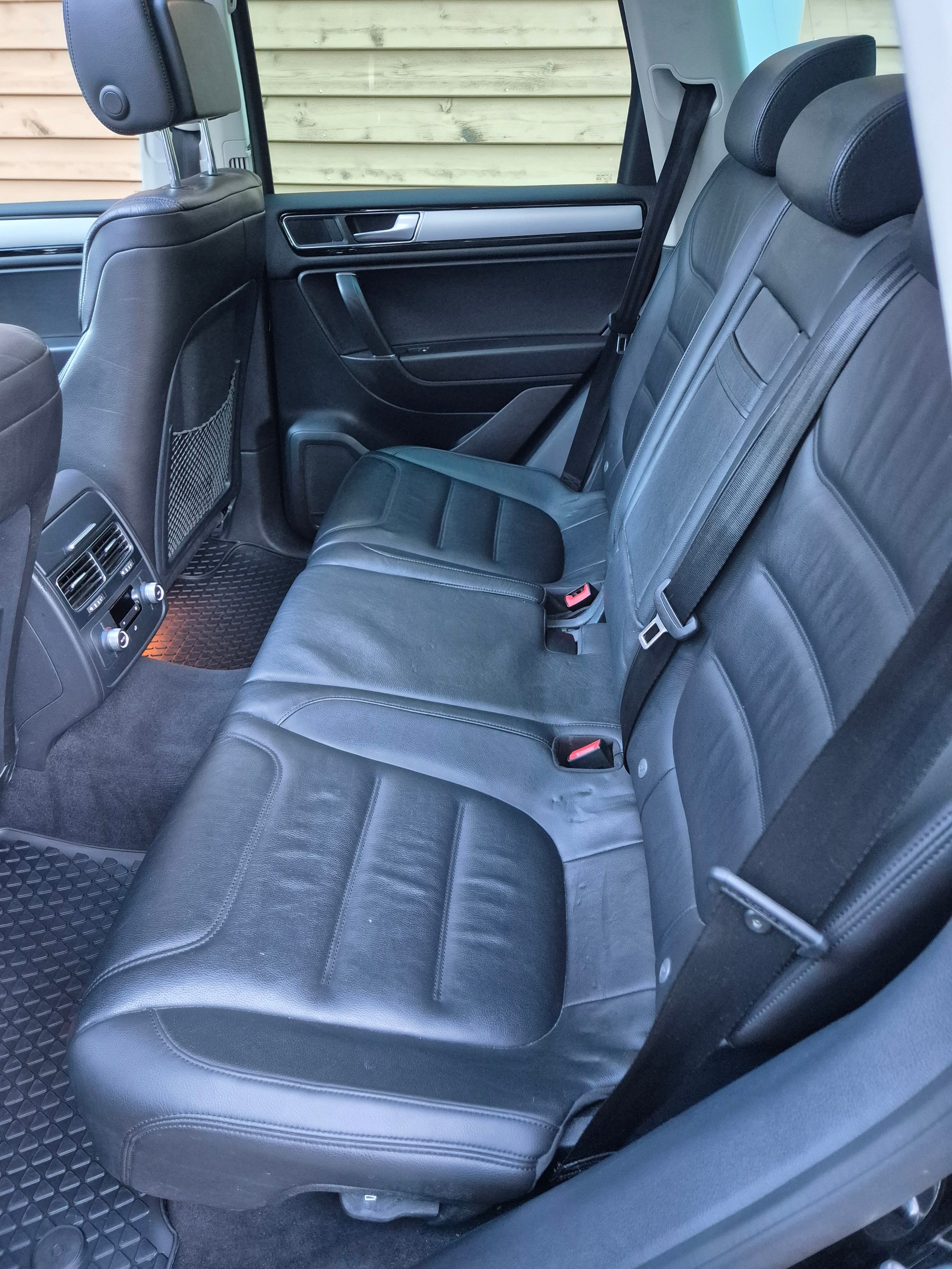 VW Touareg 3.0 TDI BlueMotion Technology Tiptronic-image-7