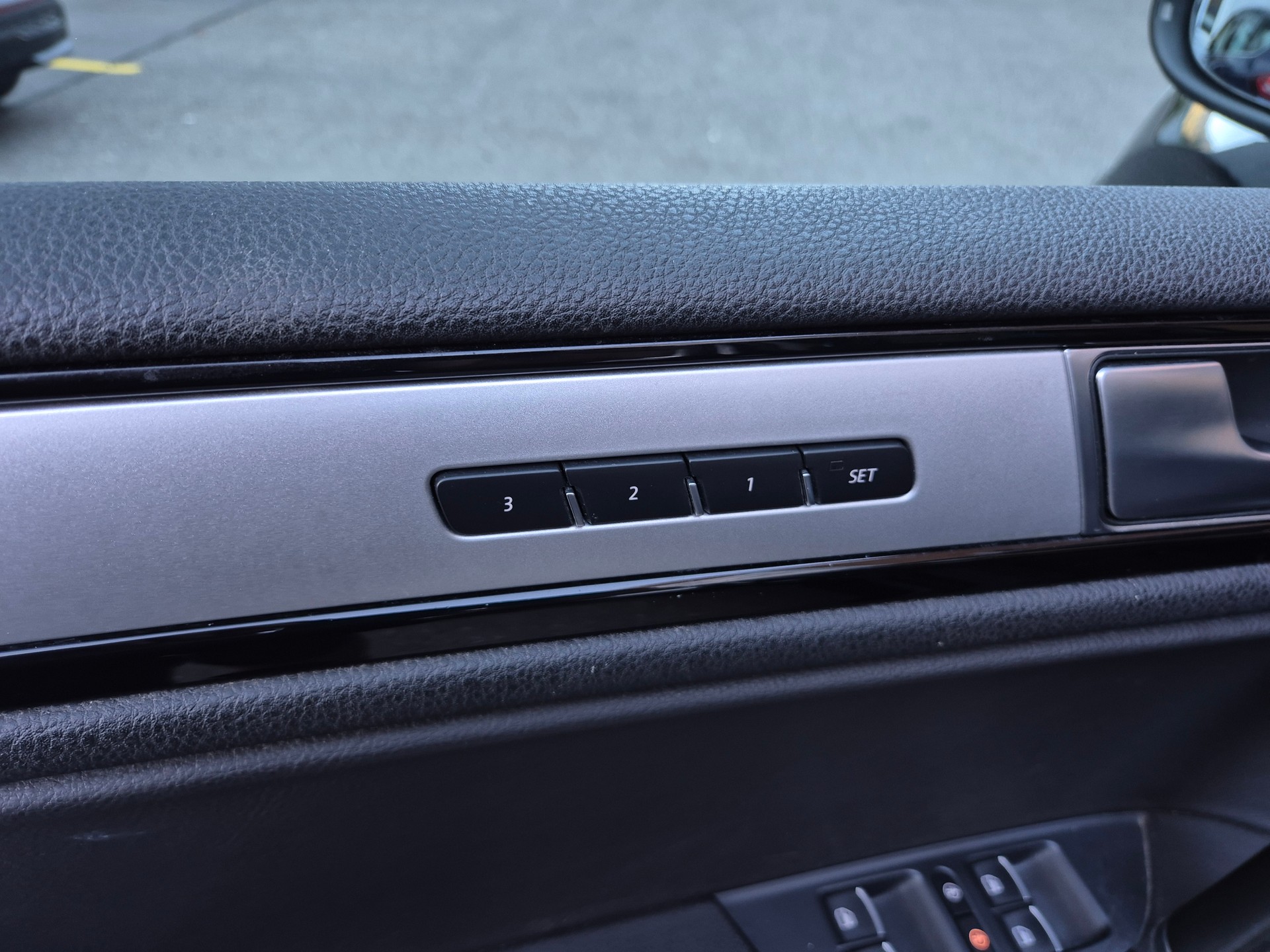VW Touareg 3.0 TDI BlueMotion Technology Tiptronic-image-10