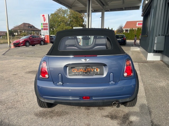 MINI One Cabriolet-image-3