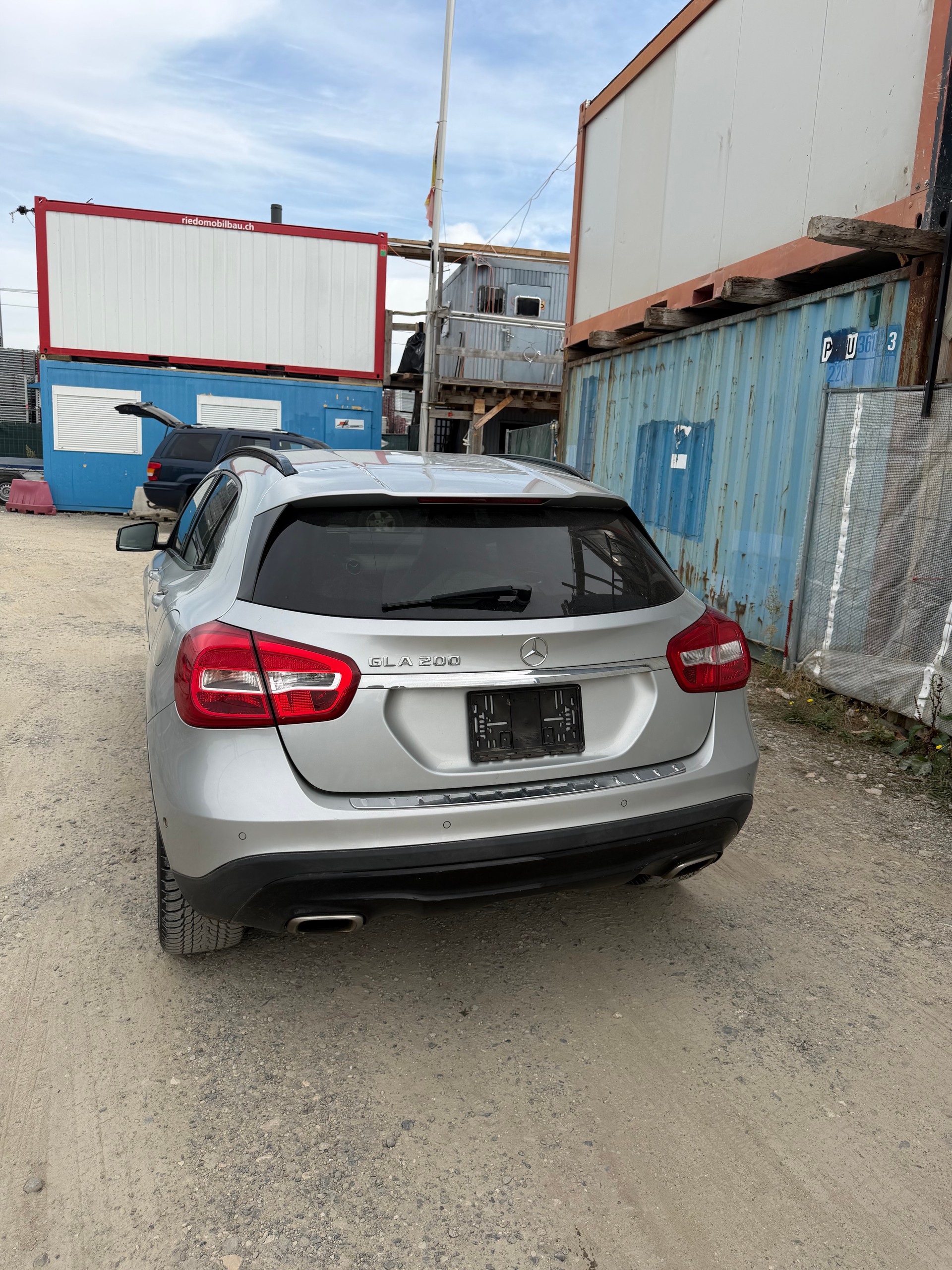 MERCEDES-BENZ GLA 200 7G-DCT-image-8