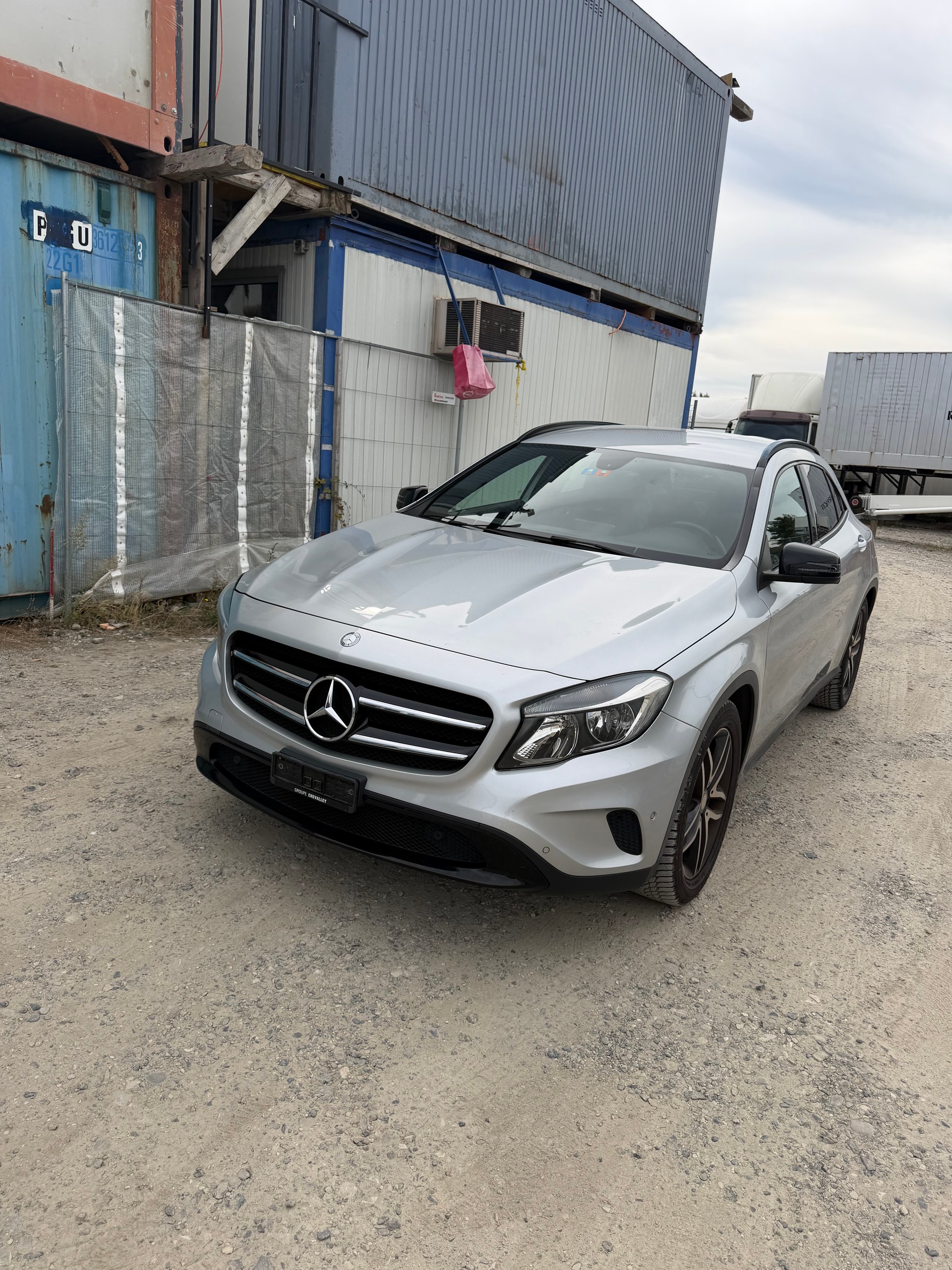 MERCEDES-BENZ GLA 200 7G-DCT-image-2