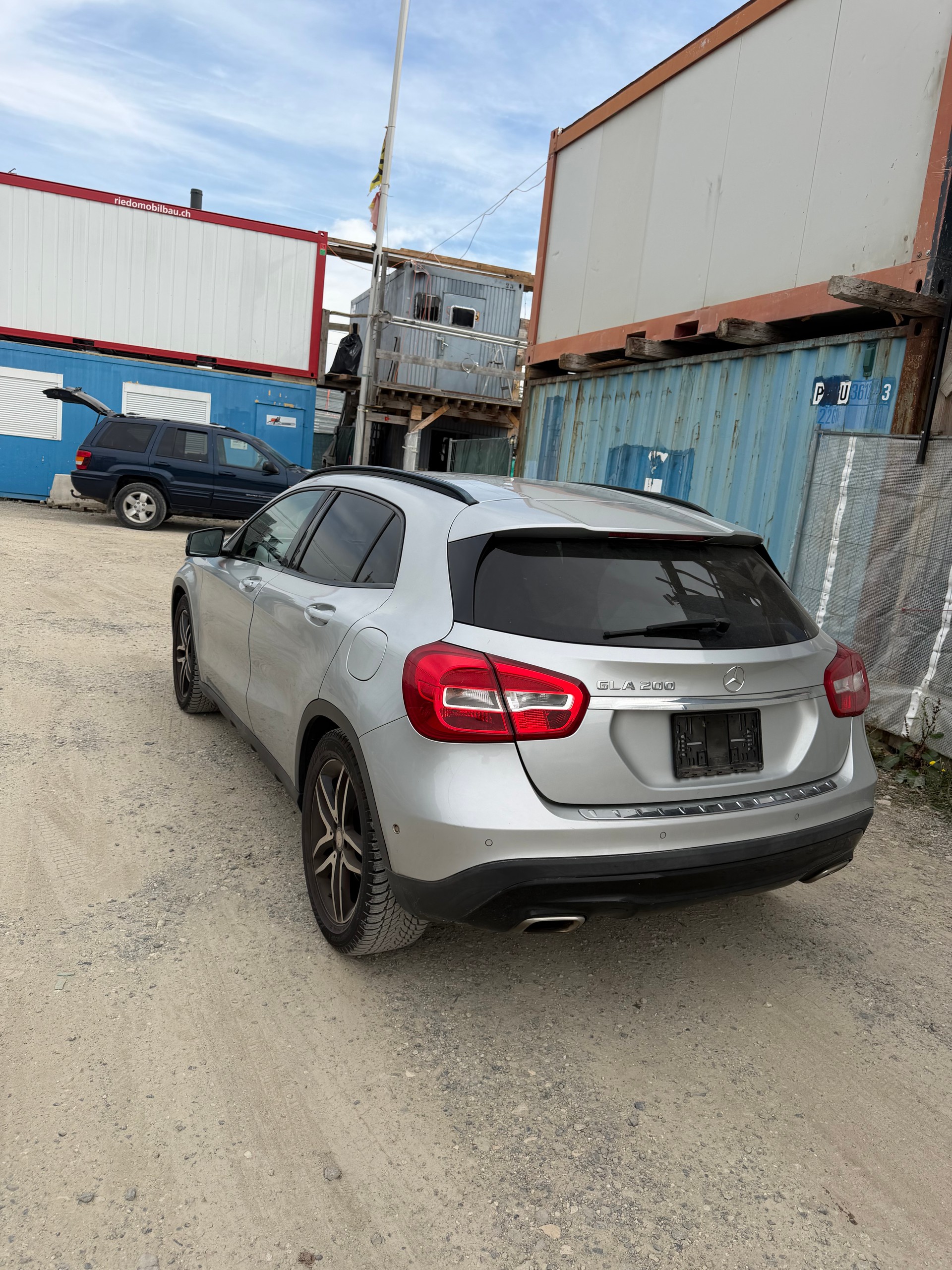 MERCEDES-BENZ GLA 200 7G-DCT-image-9
