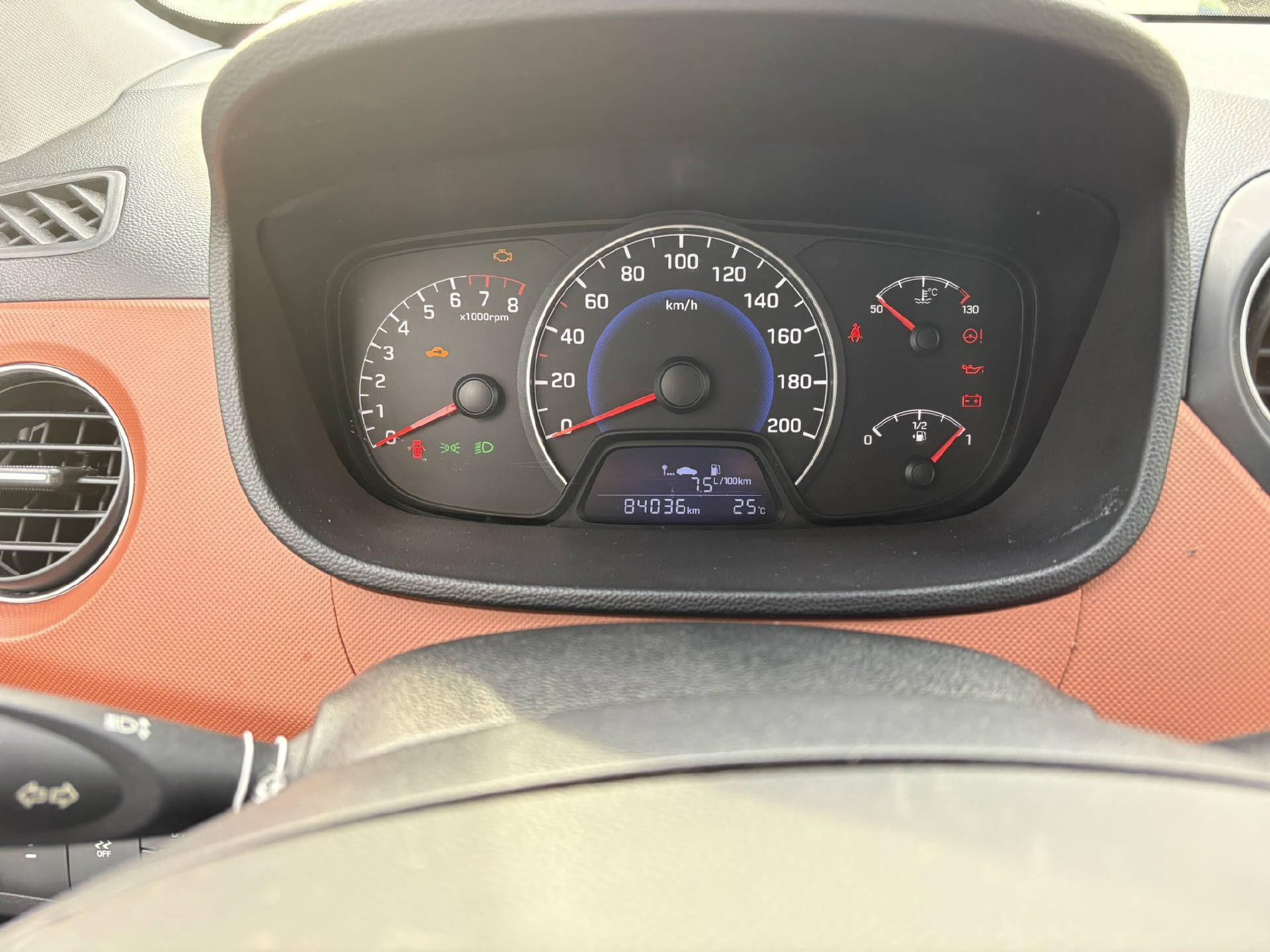 HYUNDAI i10 1.2 Amplia-image-4