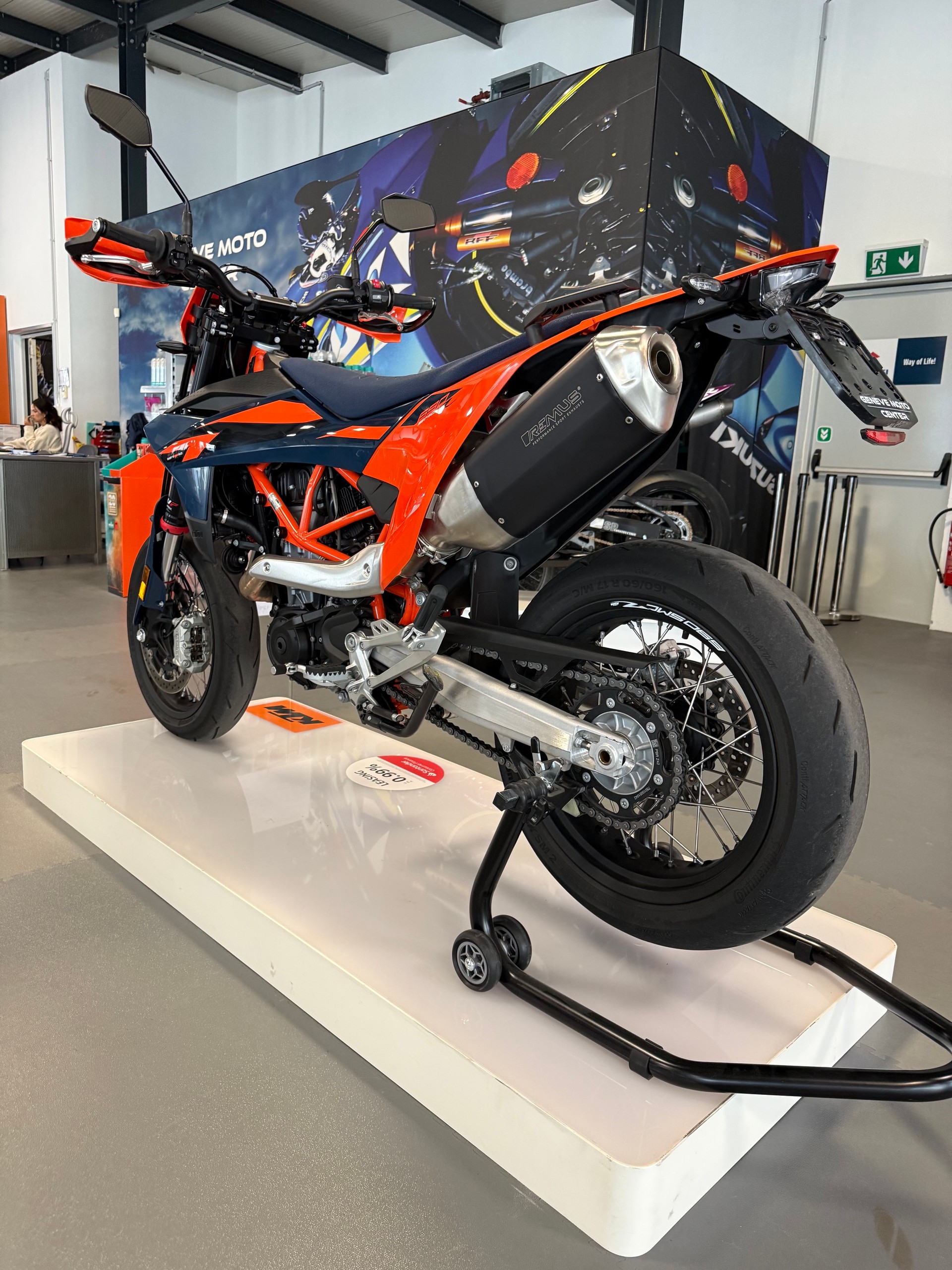 KTM 690 SMC R-image-4