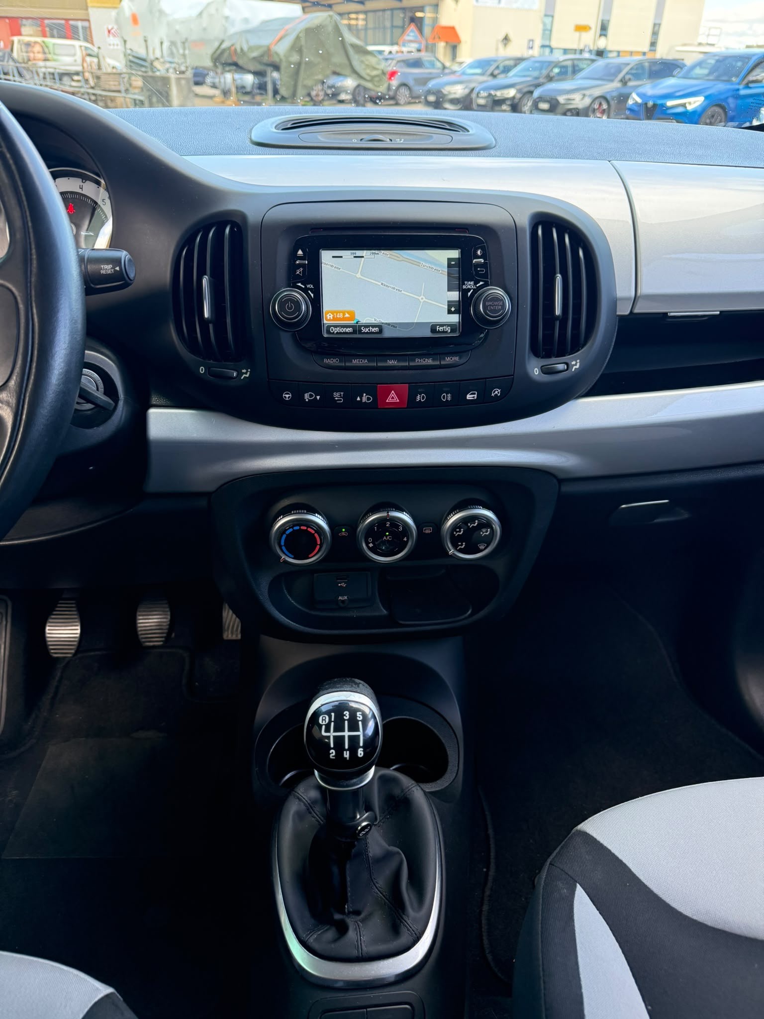 FIAT 500L 1.6 JTD Lounge-image-11