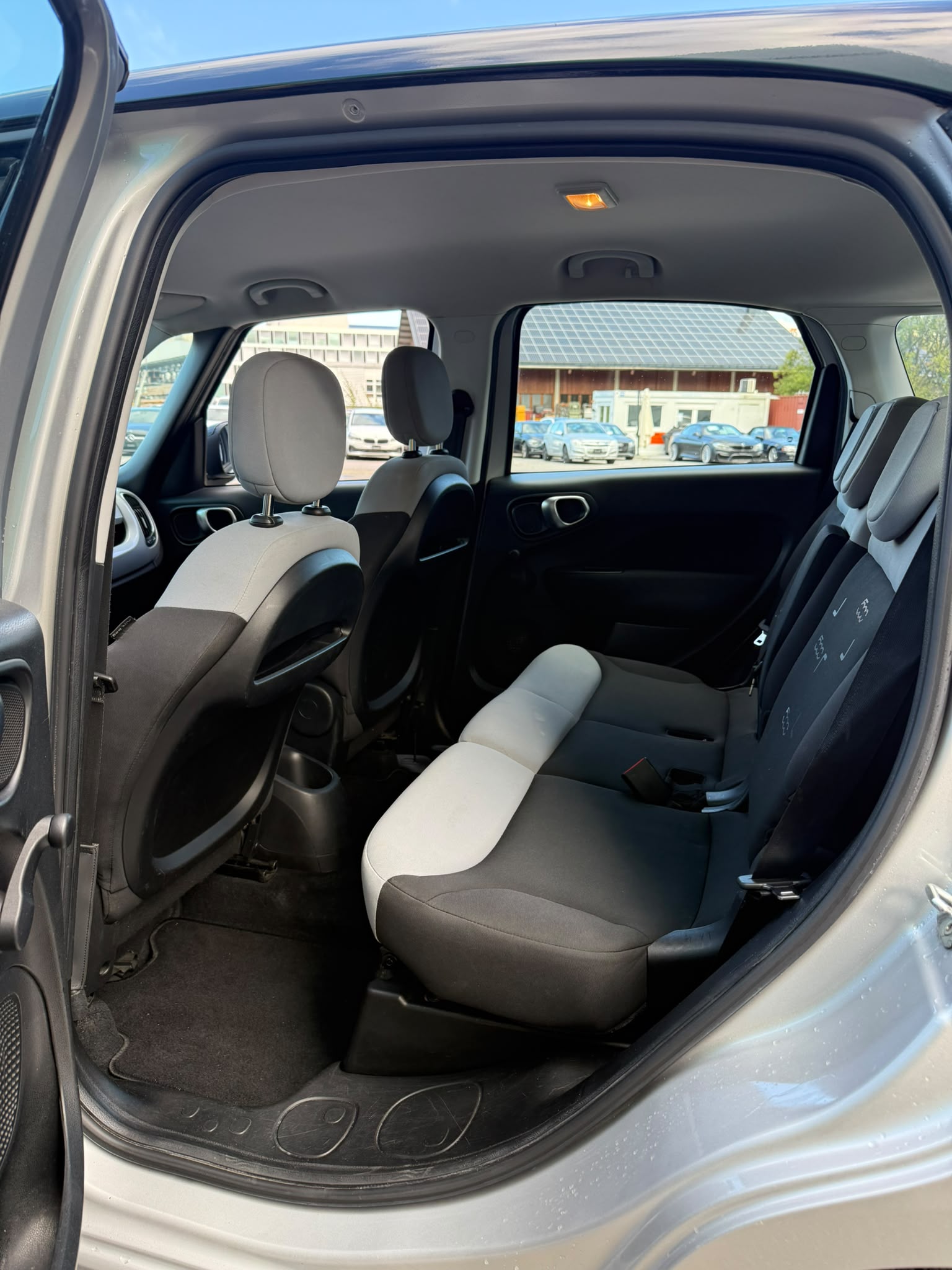 FIAT 500L 1.6 JTD Lounge-image-14