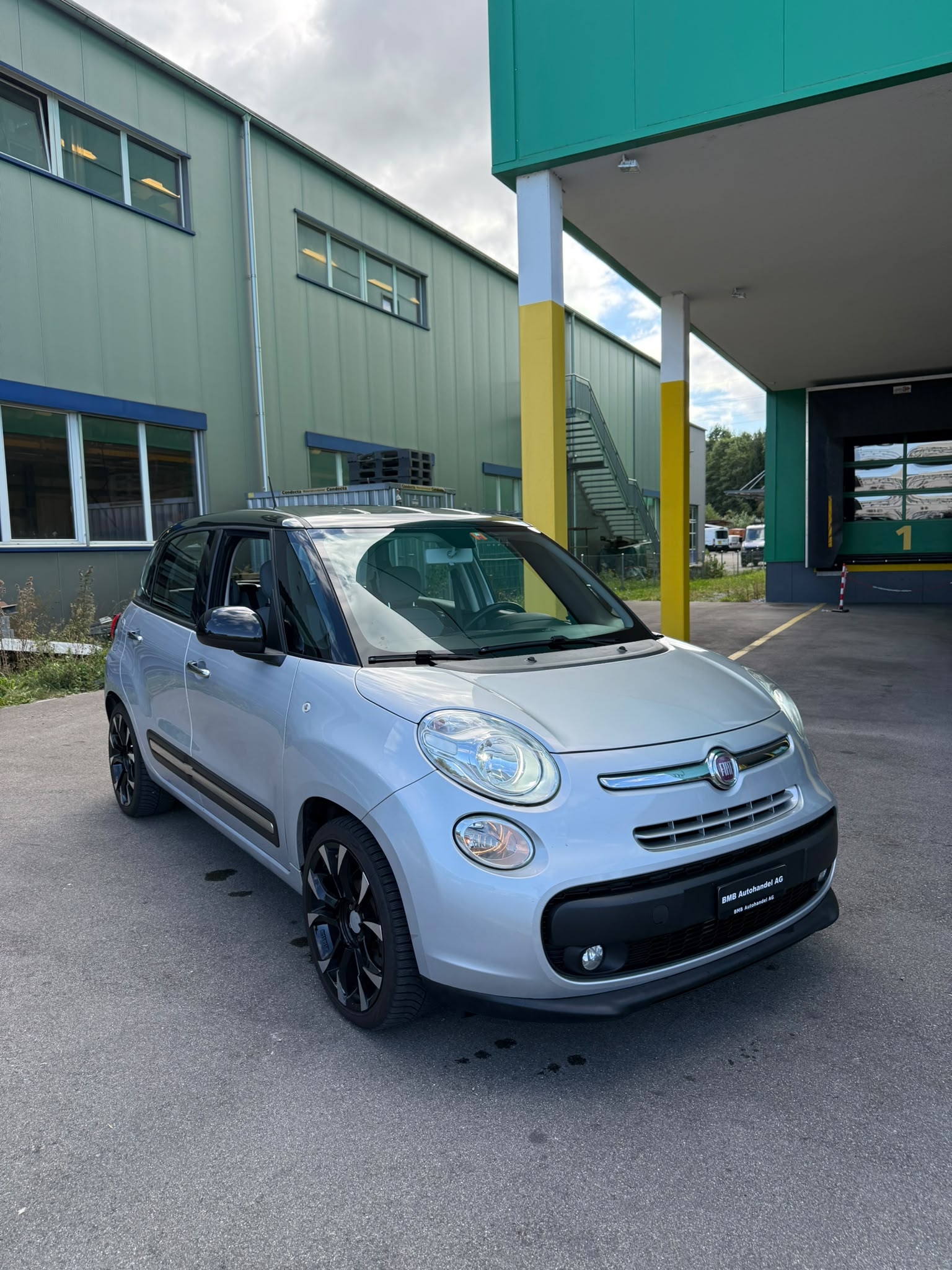 FIAT 500L 1.6 JTD Lounge-image-0