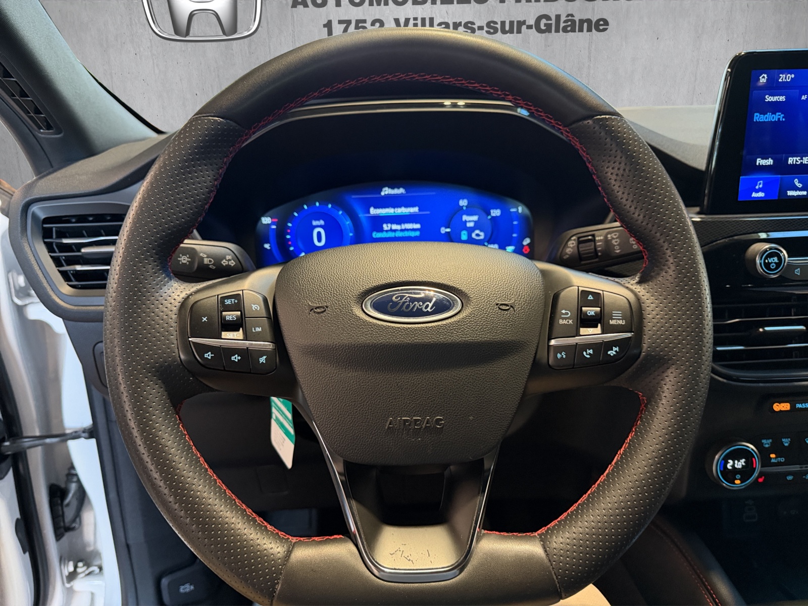 FORD Kuga 2.5 Hybrid ST-Line 4x4-image-8