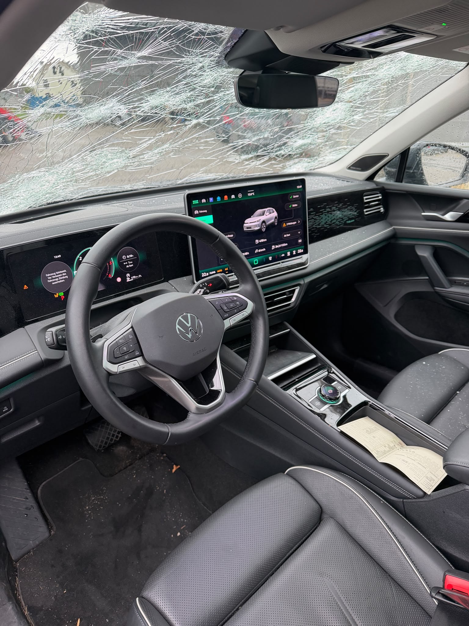 VW Tiguan 2.0 TDI SCR Elegance 4Motion DSG-image-10