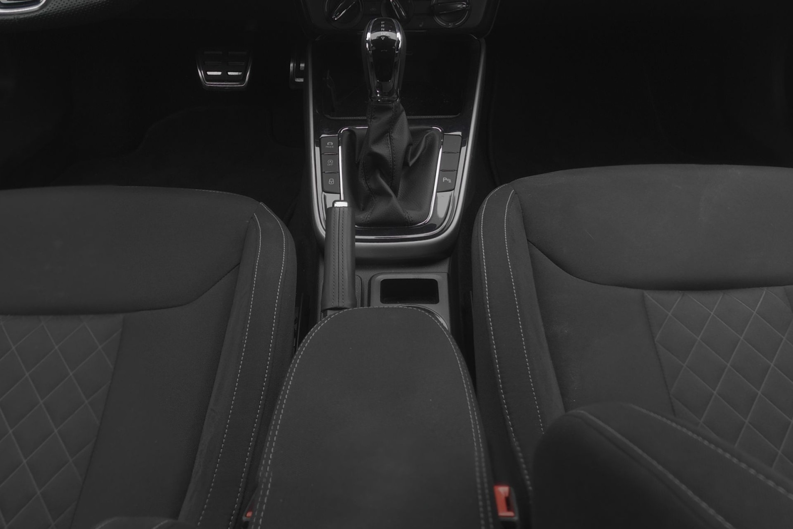SKODA Fabia 1.0 TSI Selection DSG-image-7