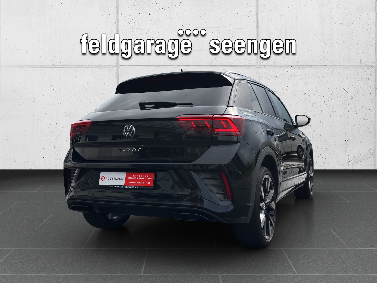 VW T-Roc 1.5 TSI EVO R-Line DSG mit AHK, Design-Paket "Black Style" & Rückfahrkamera-image-4