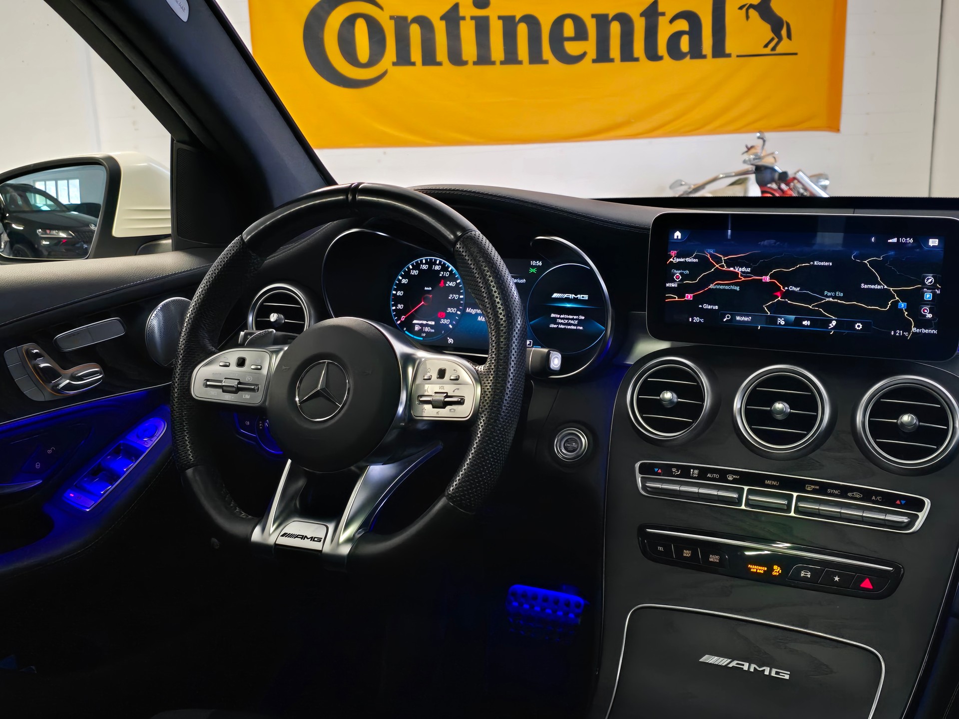MERCEDES-BENZ GLC 63 AMG 4Matic+ 9G-Tronic-image-10