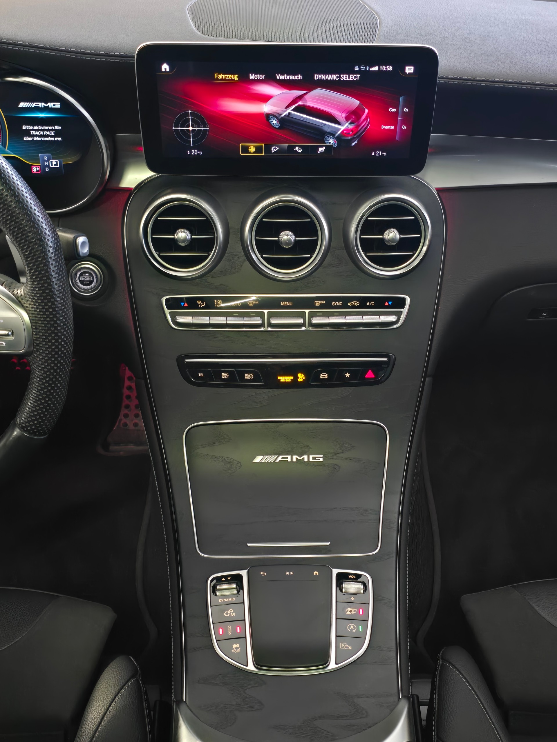 MERCEDES-BENZ GLC 63 AMG 4Matic+ 9G-Tronic-image-11