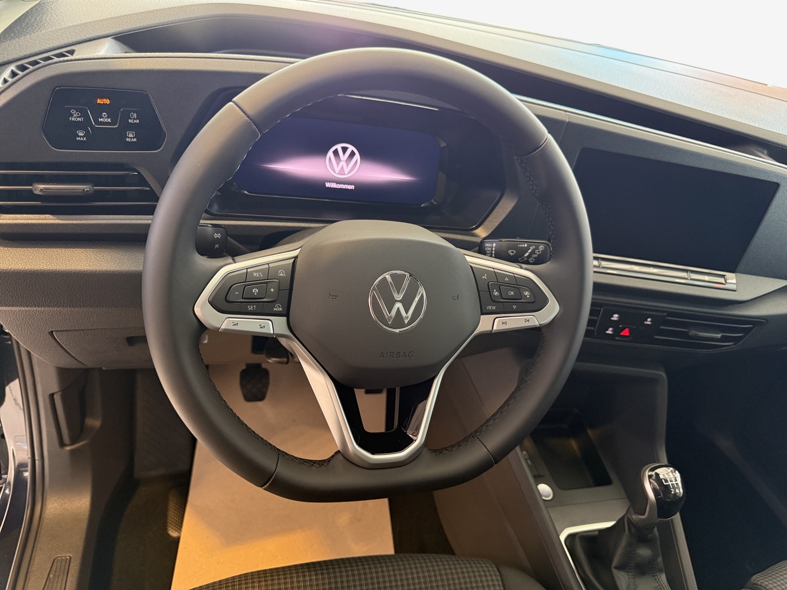 VW Caddy 2.0 TDI Liberty 4Motion-image-9