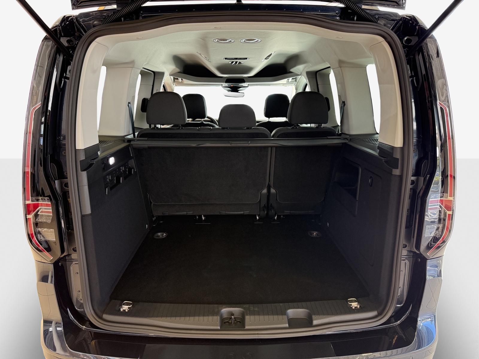 VW Caddy 2.0 TDI Liberty 4Motion-image-11
