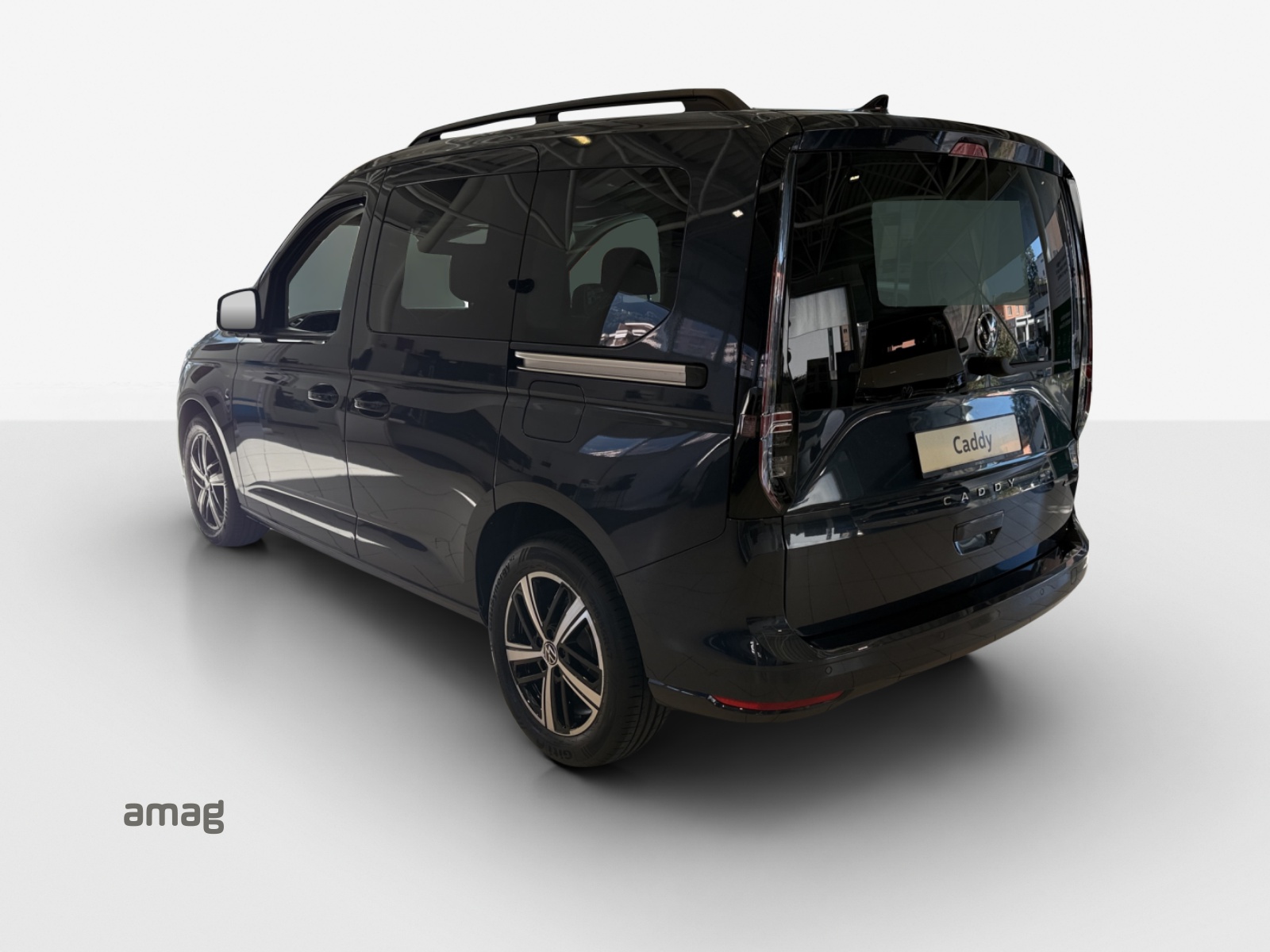 VW Caddy 2.0 TDI Liberty 4Motion-image-2