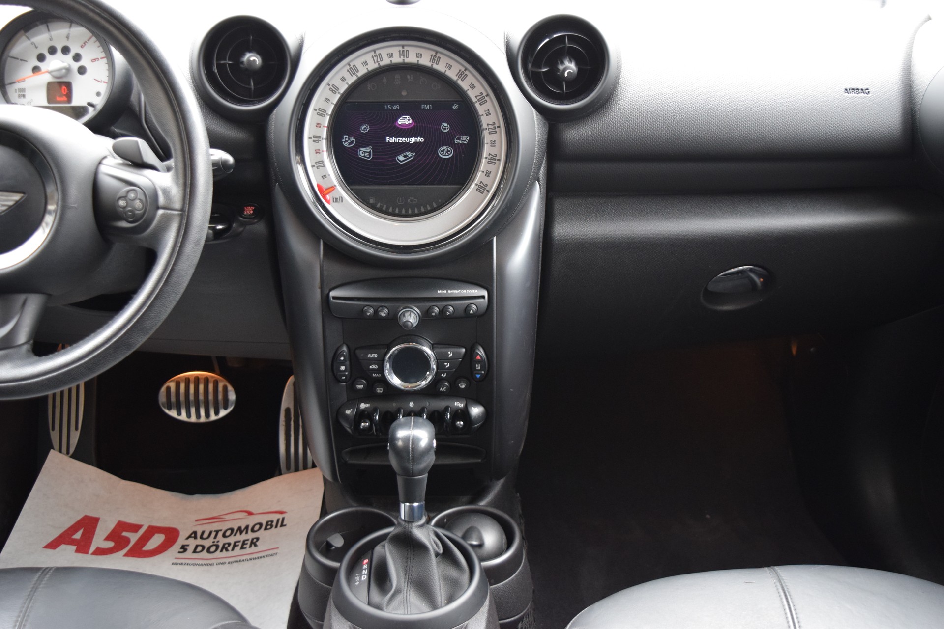 MINI Countryman Cooper SD ALL4 Steptronic-image-12