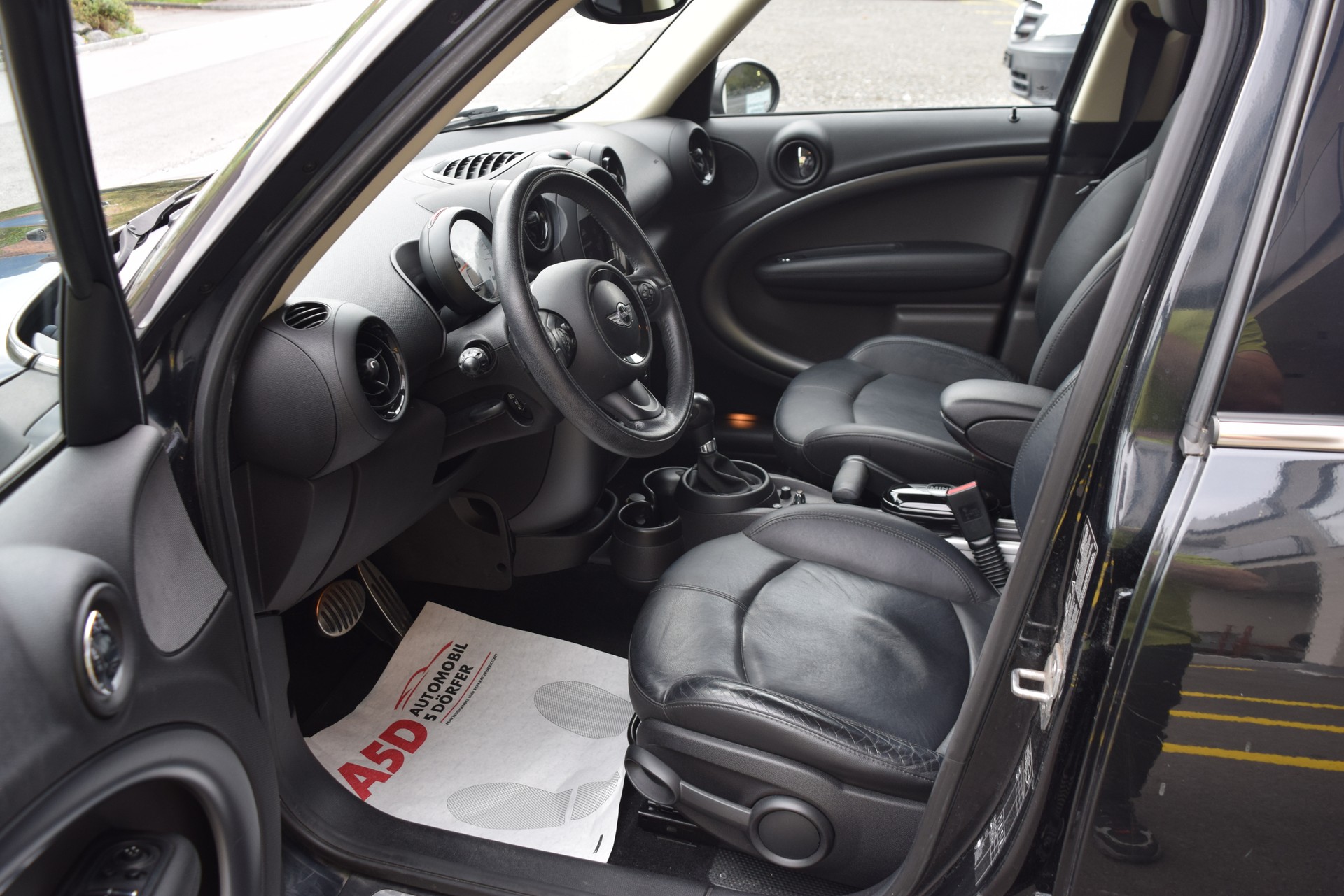 MINI Countryman Cooper SD ALL4 Steptronic-image-15