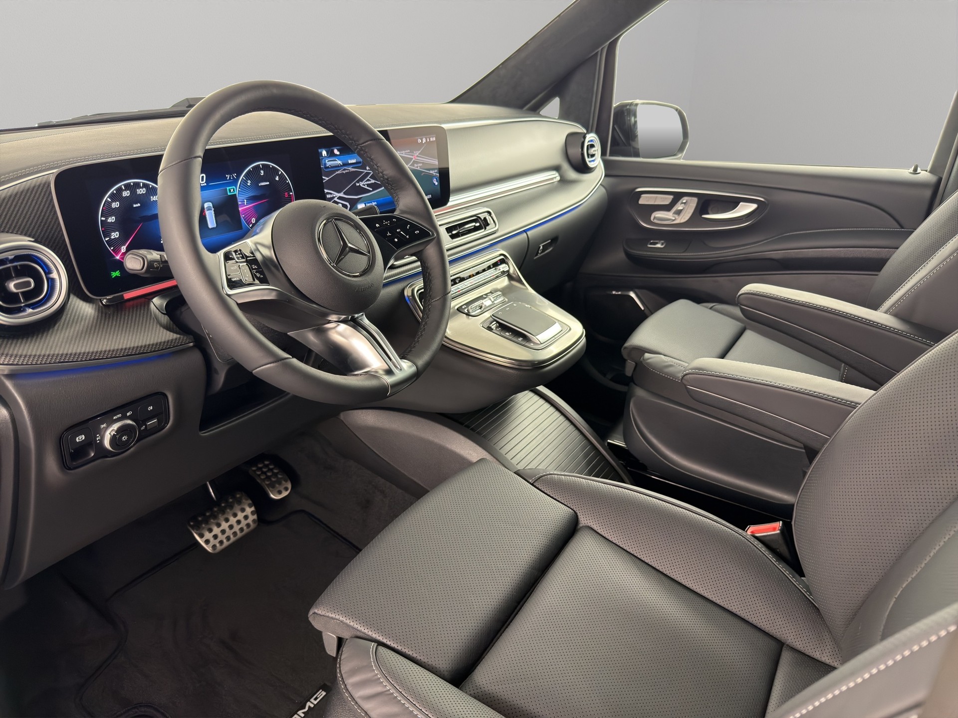 MERCEDES-BENZ V 300 d Swiss Ed. lang 4matic Van-image-12